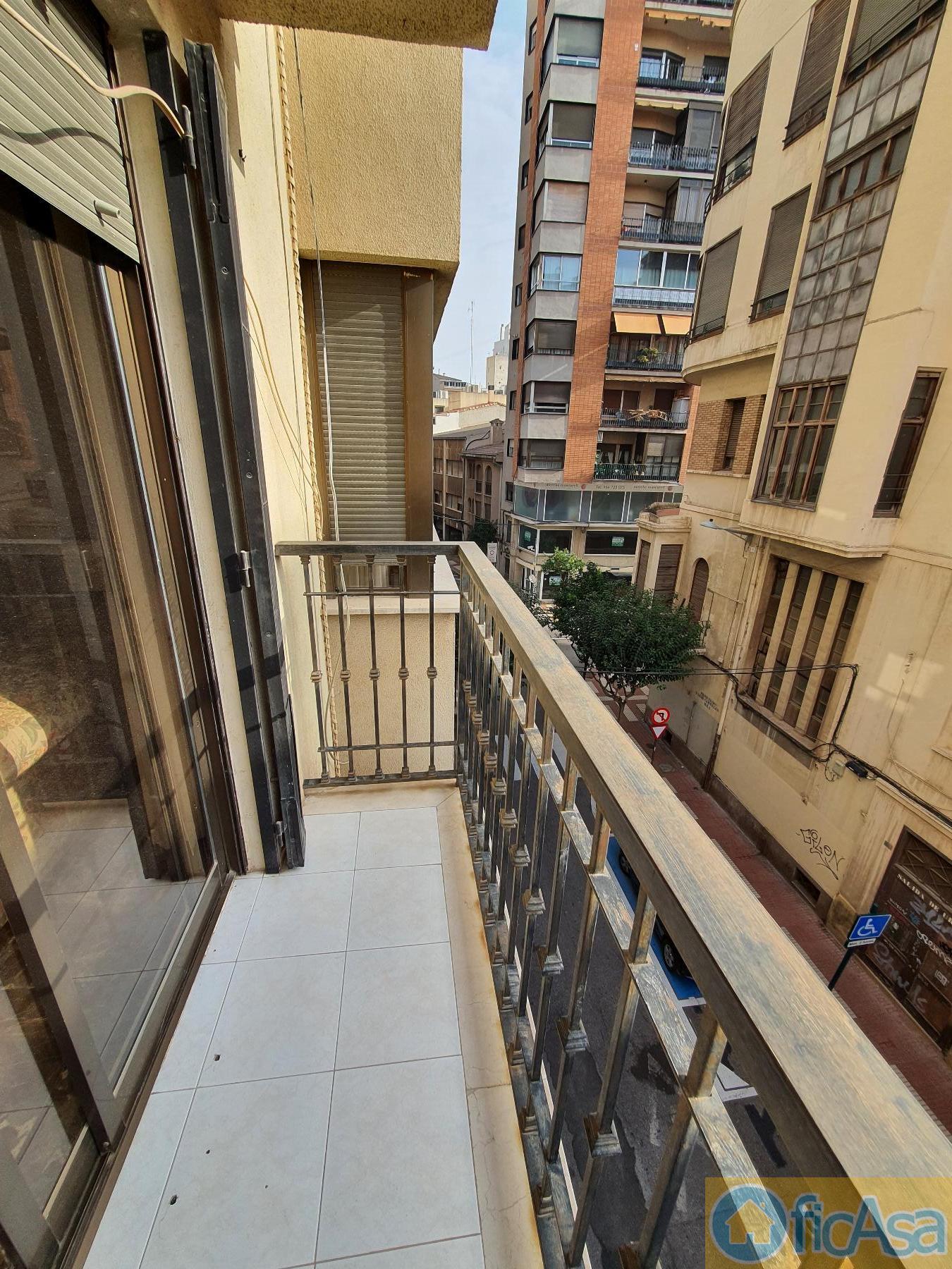 For sale of flat in Castellón