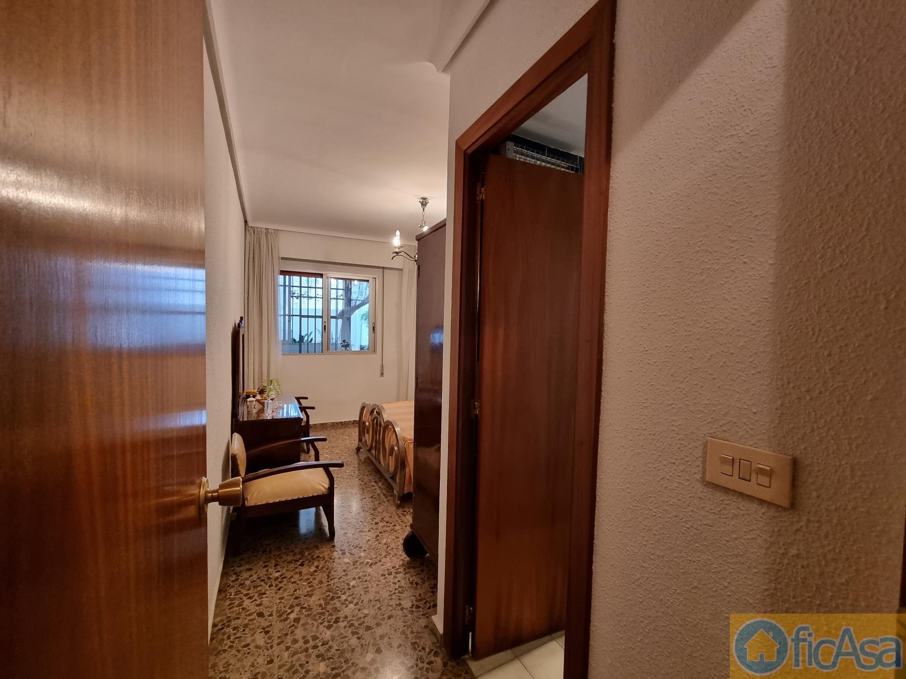 For sale of flat in Castellón
