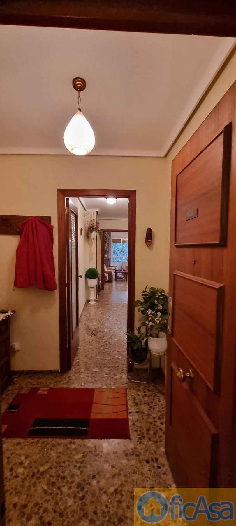 For sale of flat in Castellón