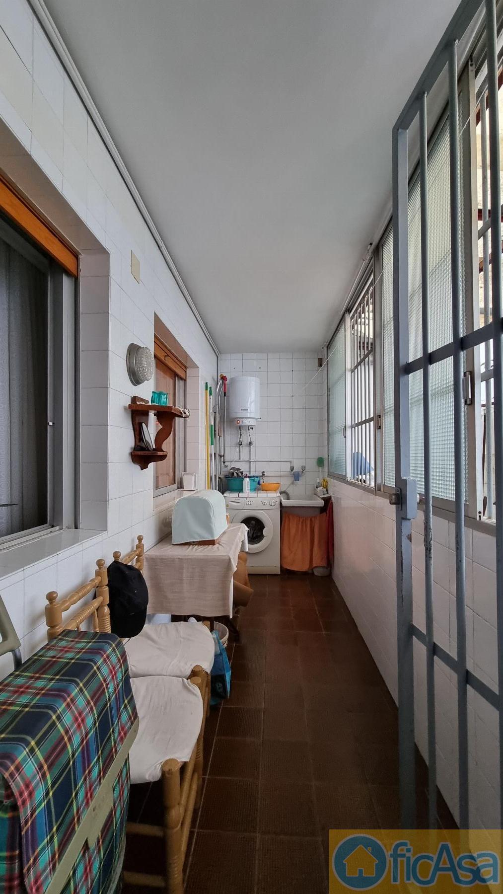 For sale of flat in Castellón