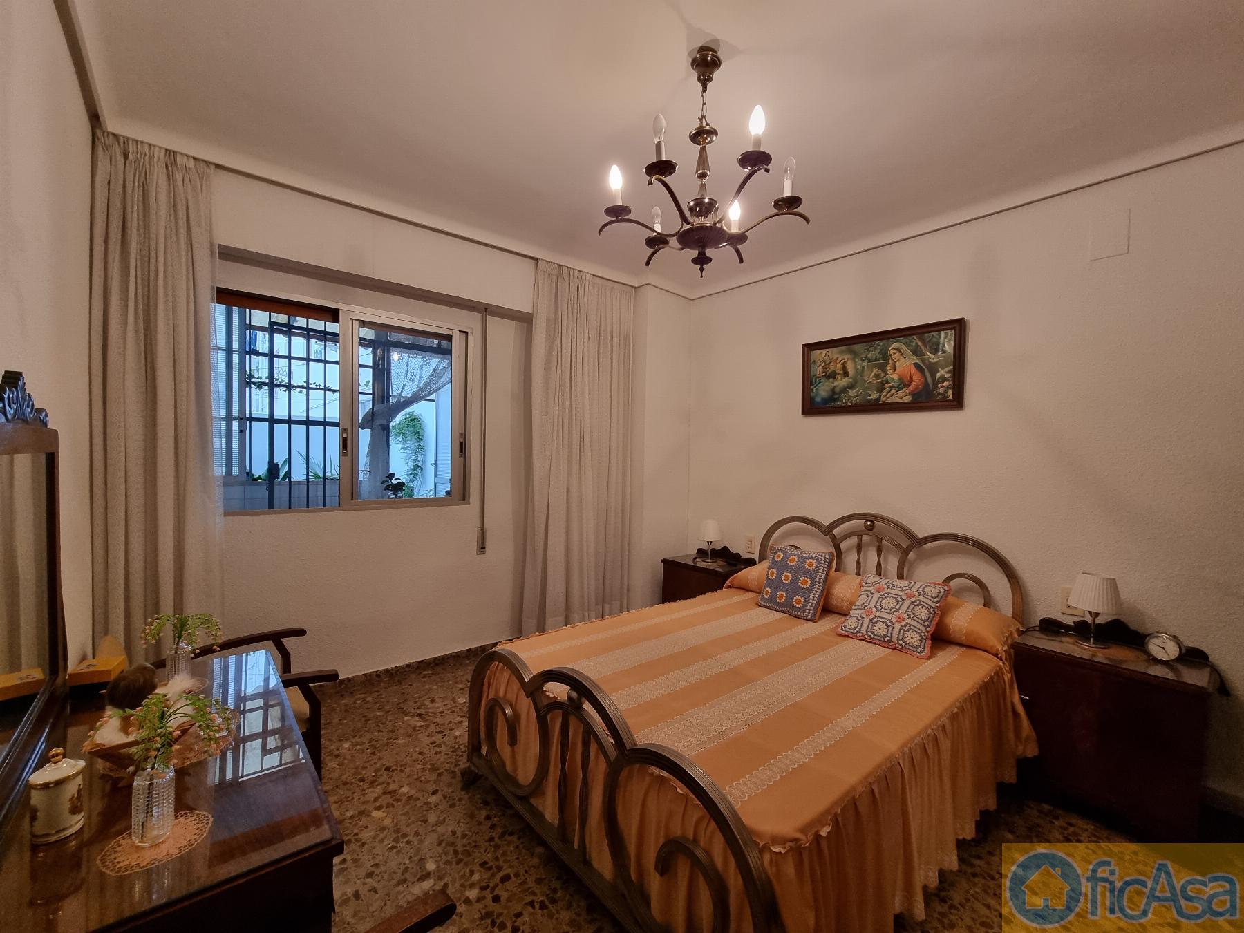 For sale of flat in Castellón
