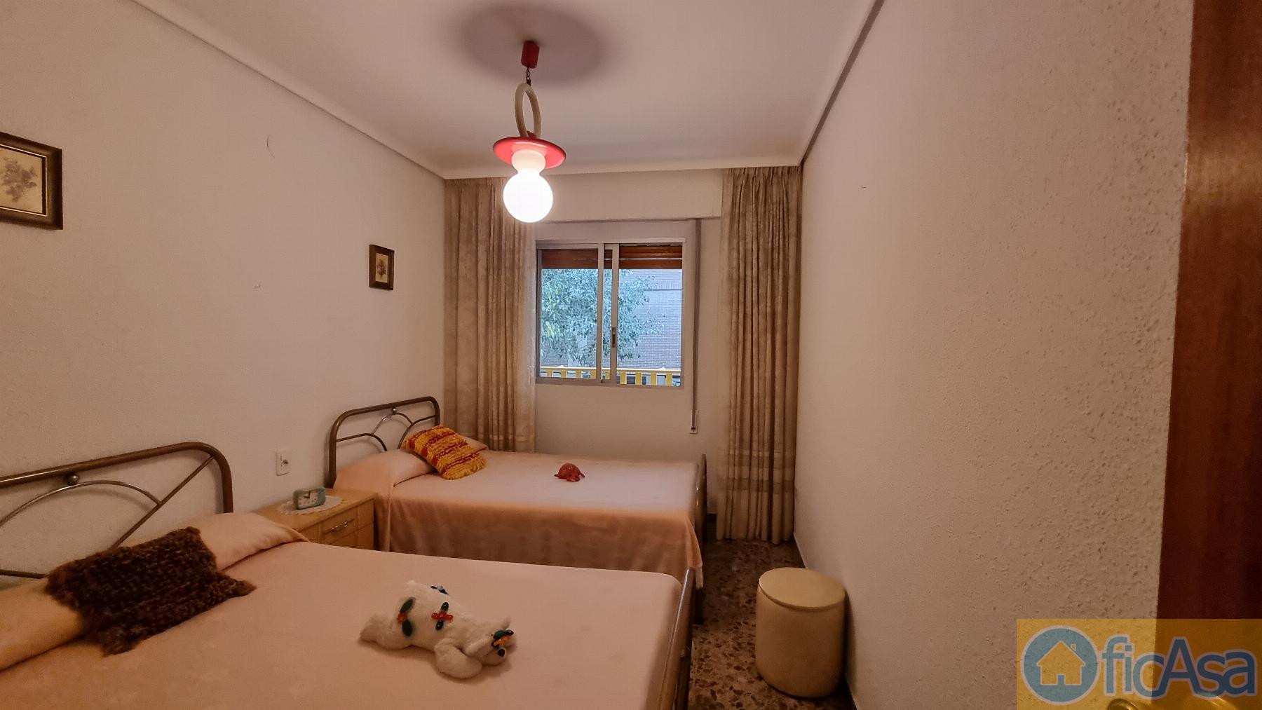 For sale of flat in Castellón