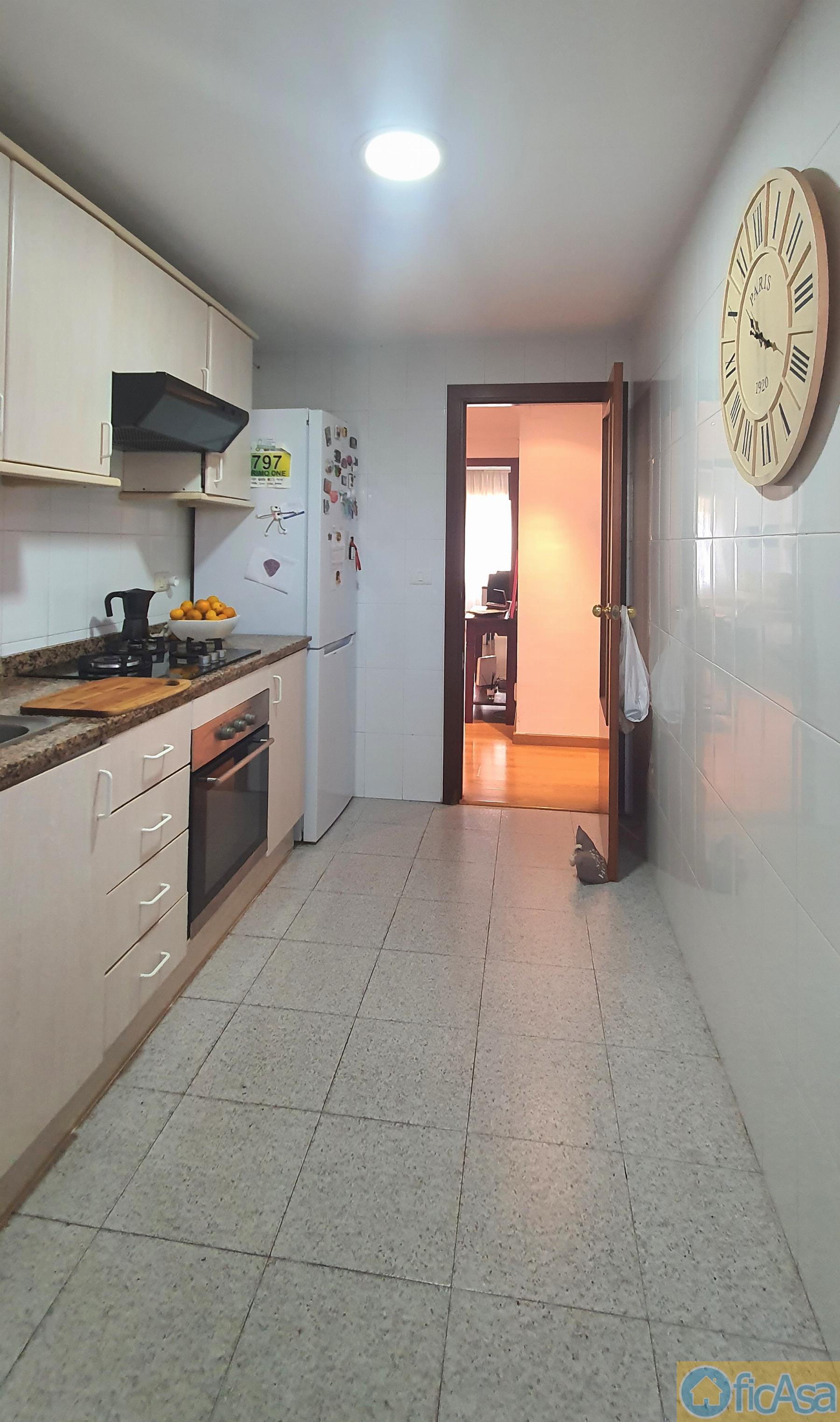 For sale of flat in Castellón