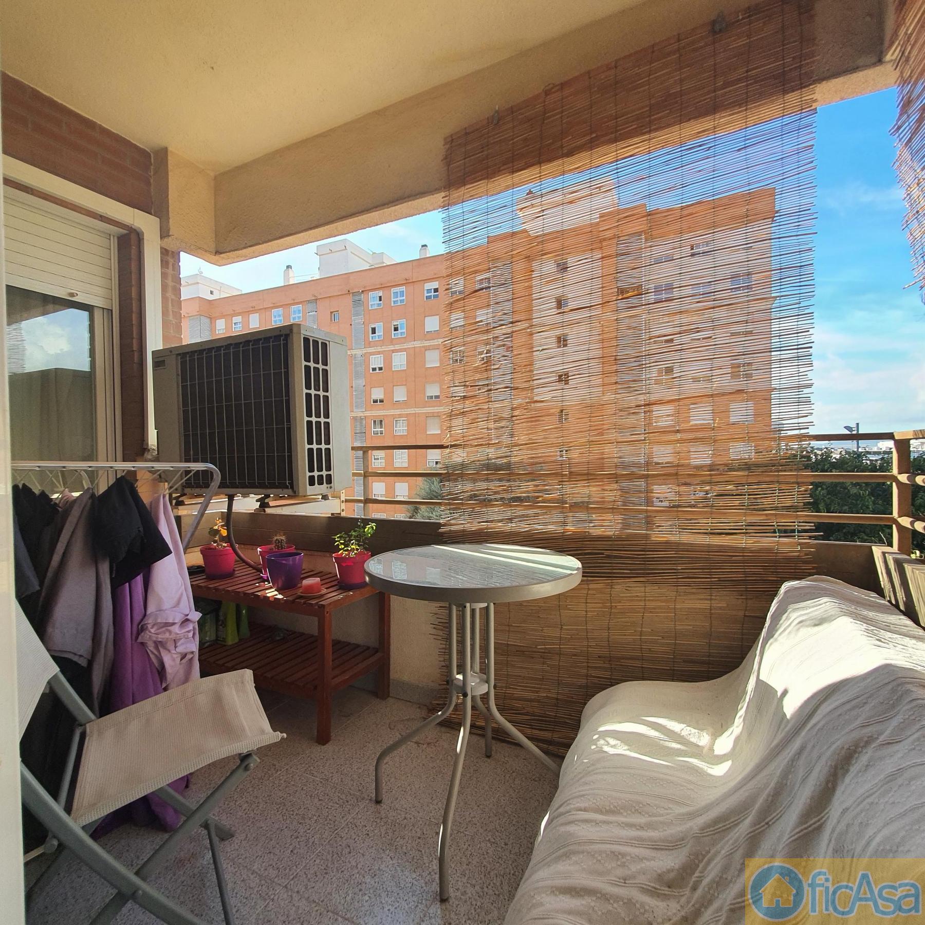 For sale of flat in Castellón