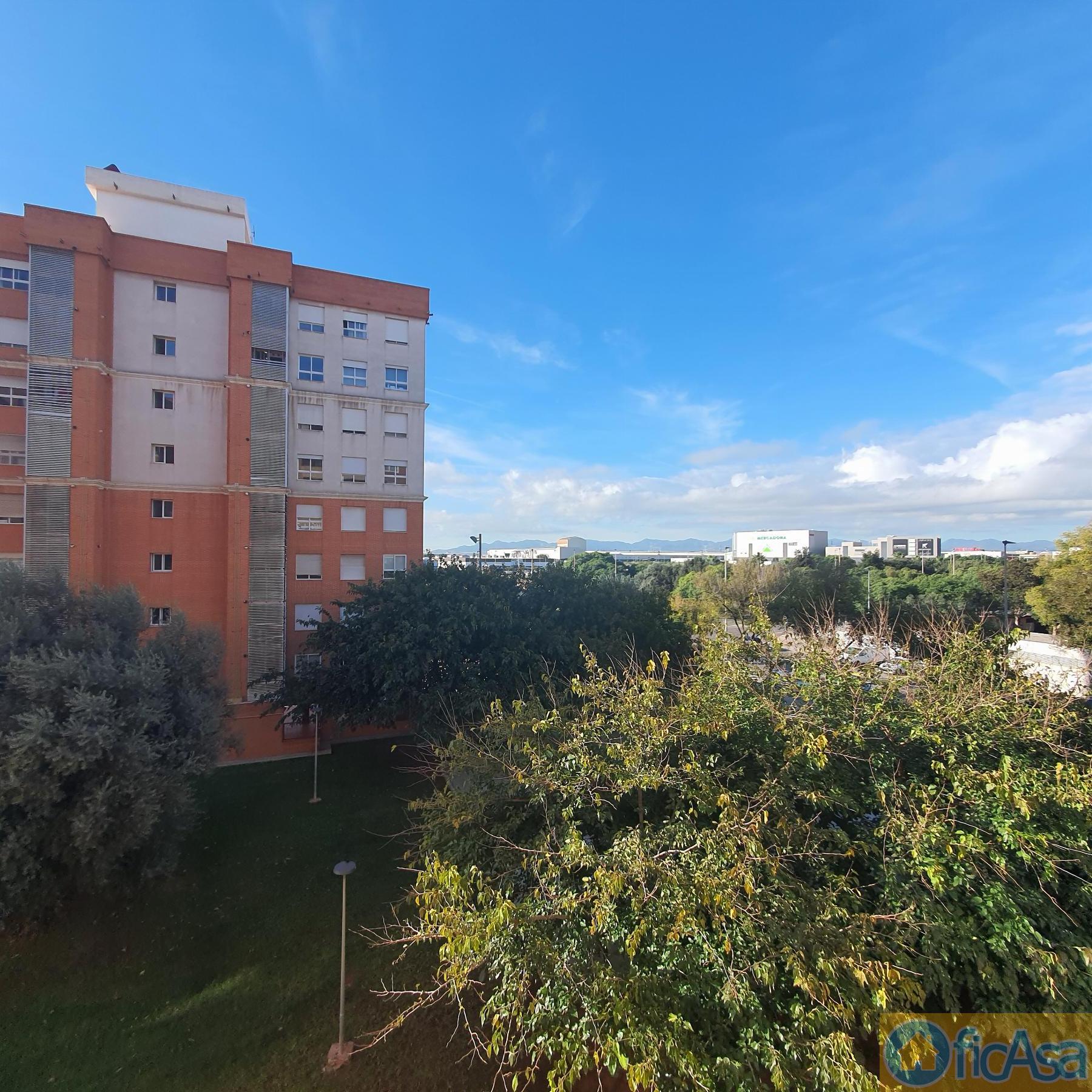 For sale of flat in Castellón