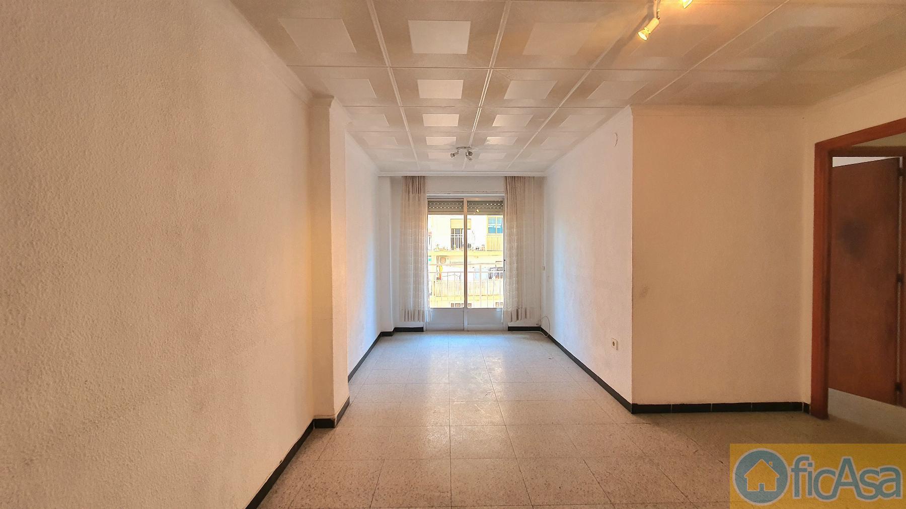 For sale of flat in Castellón