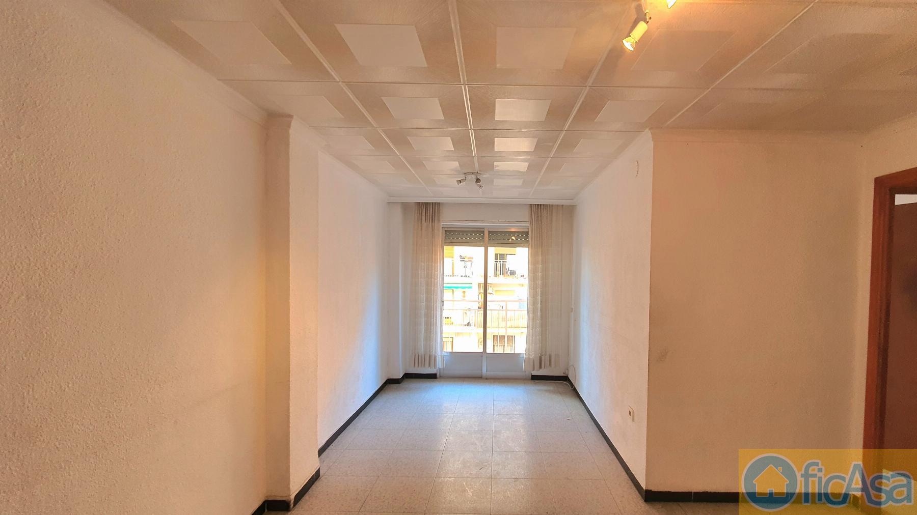 For sale of flat in Castellón