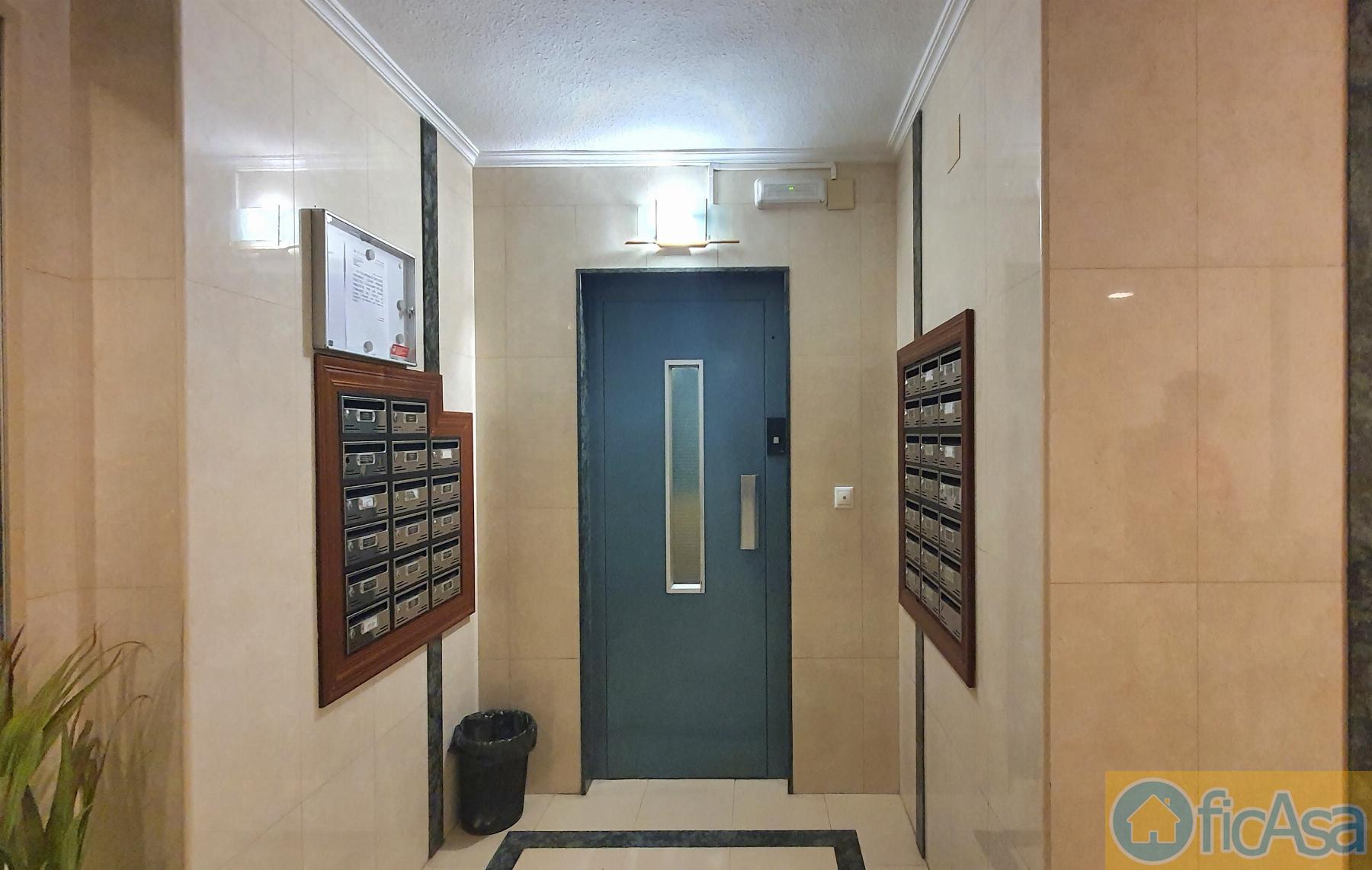 For sale of flat in Castellón