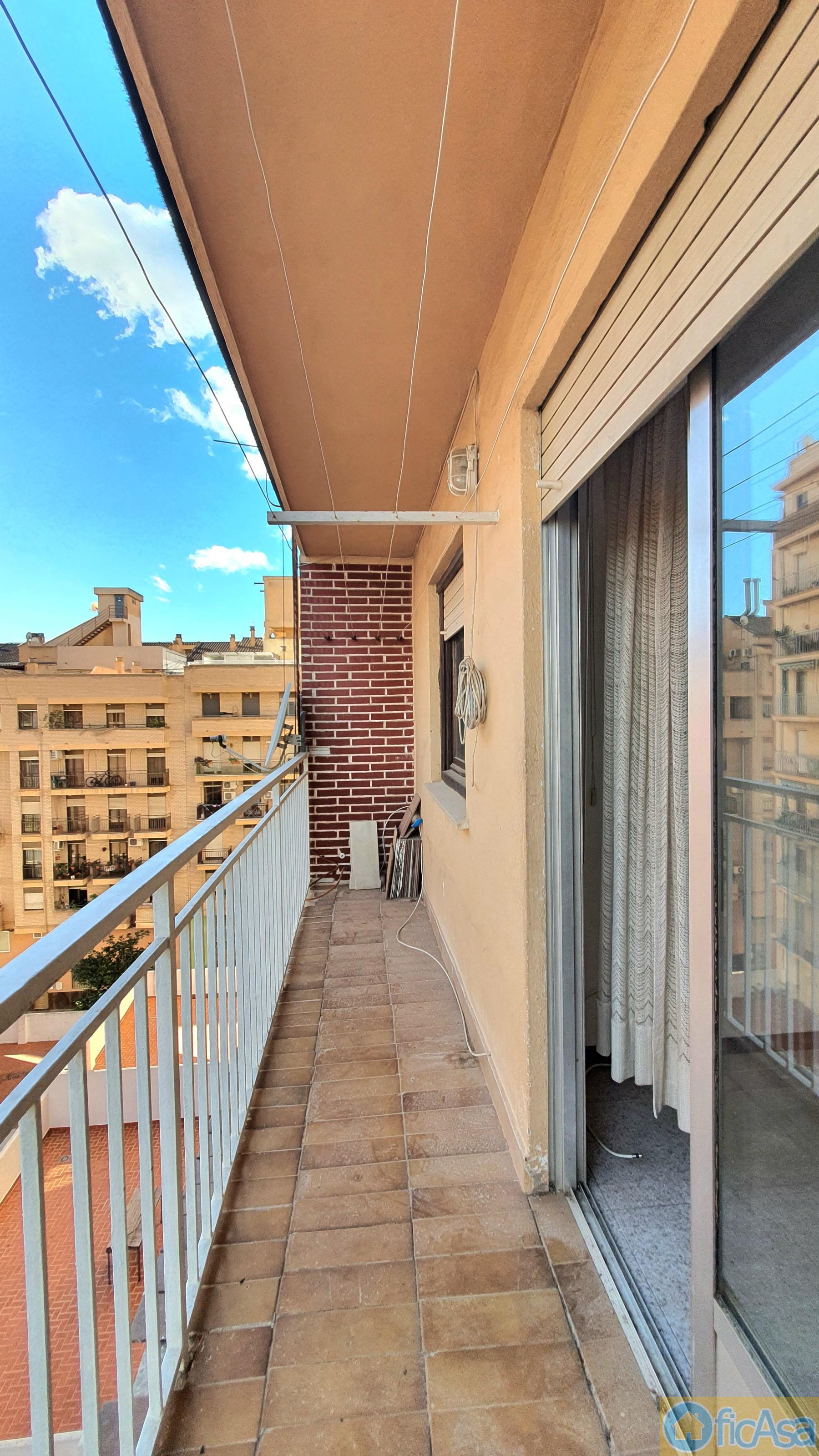 For sale of flat in Castellón