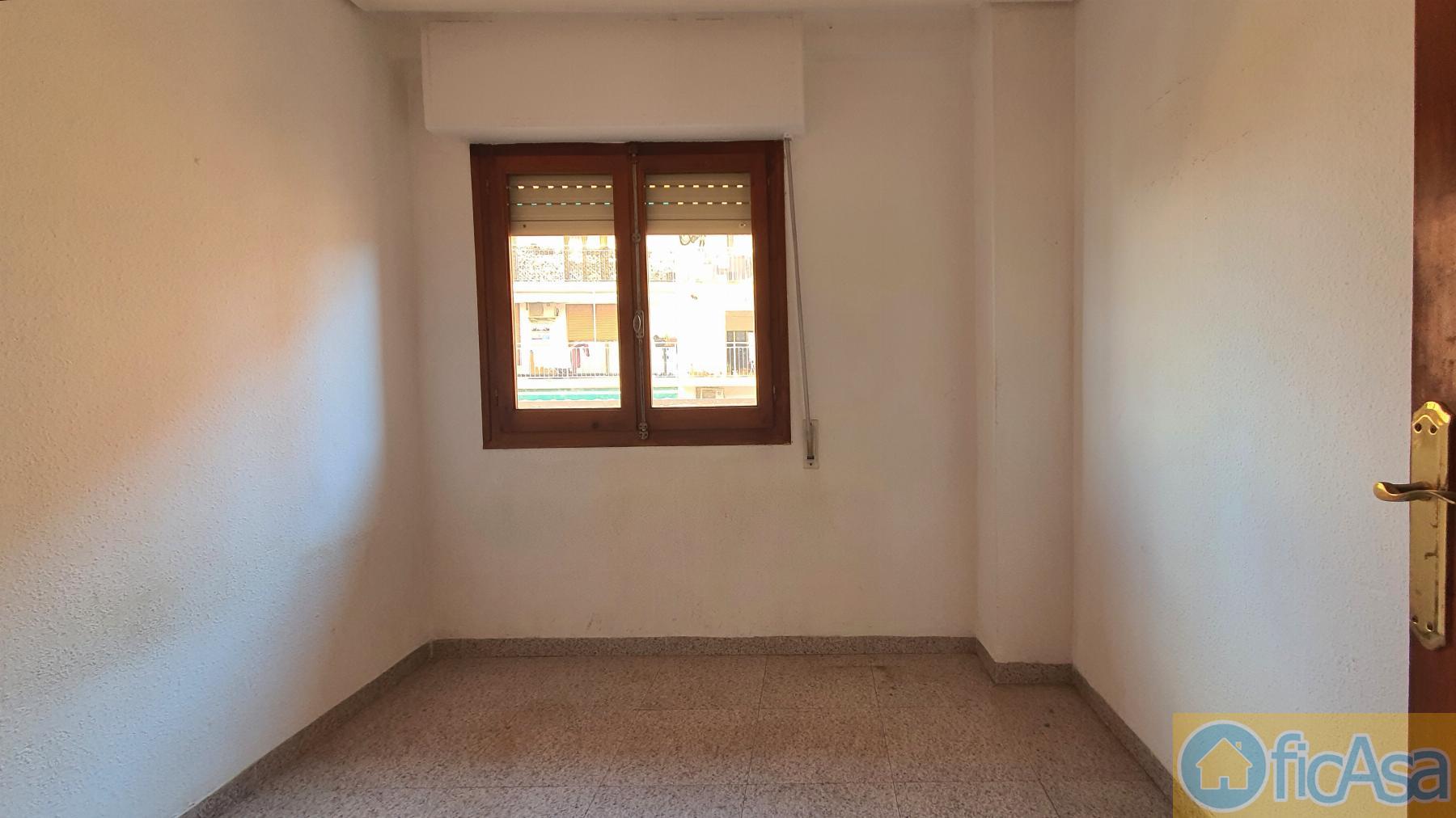 For sale of flat in Castellón