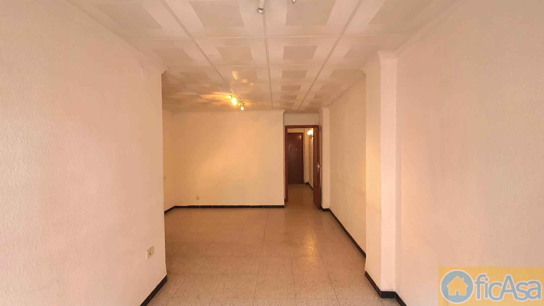 For sale of flat in Castellón