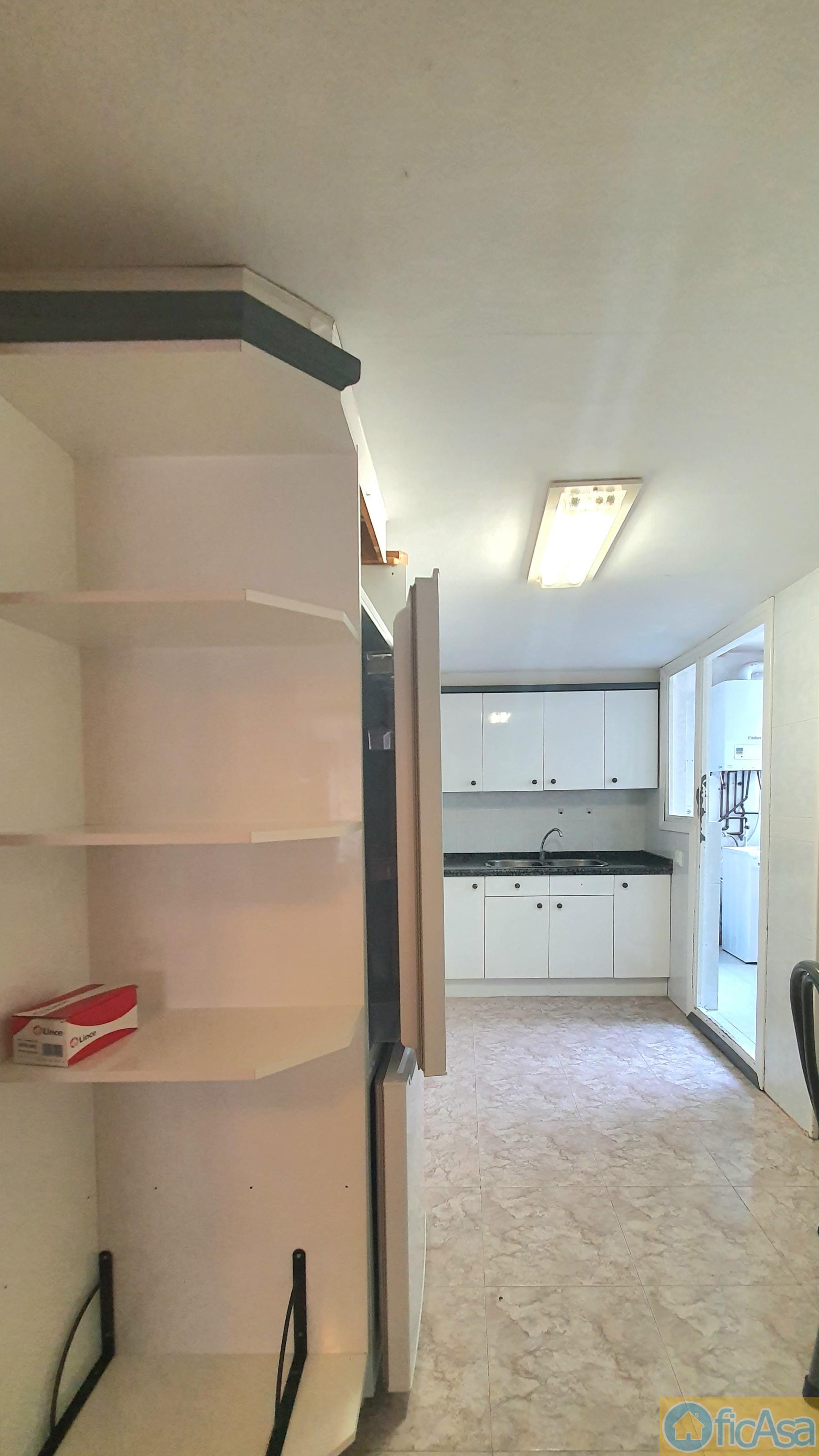 For sale of flat in Castellón