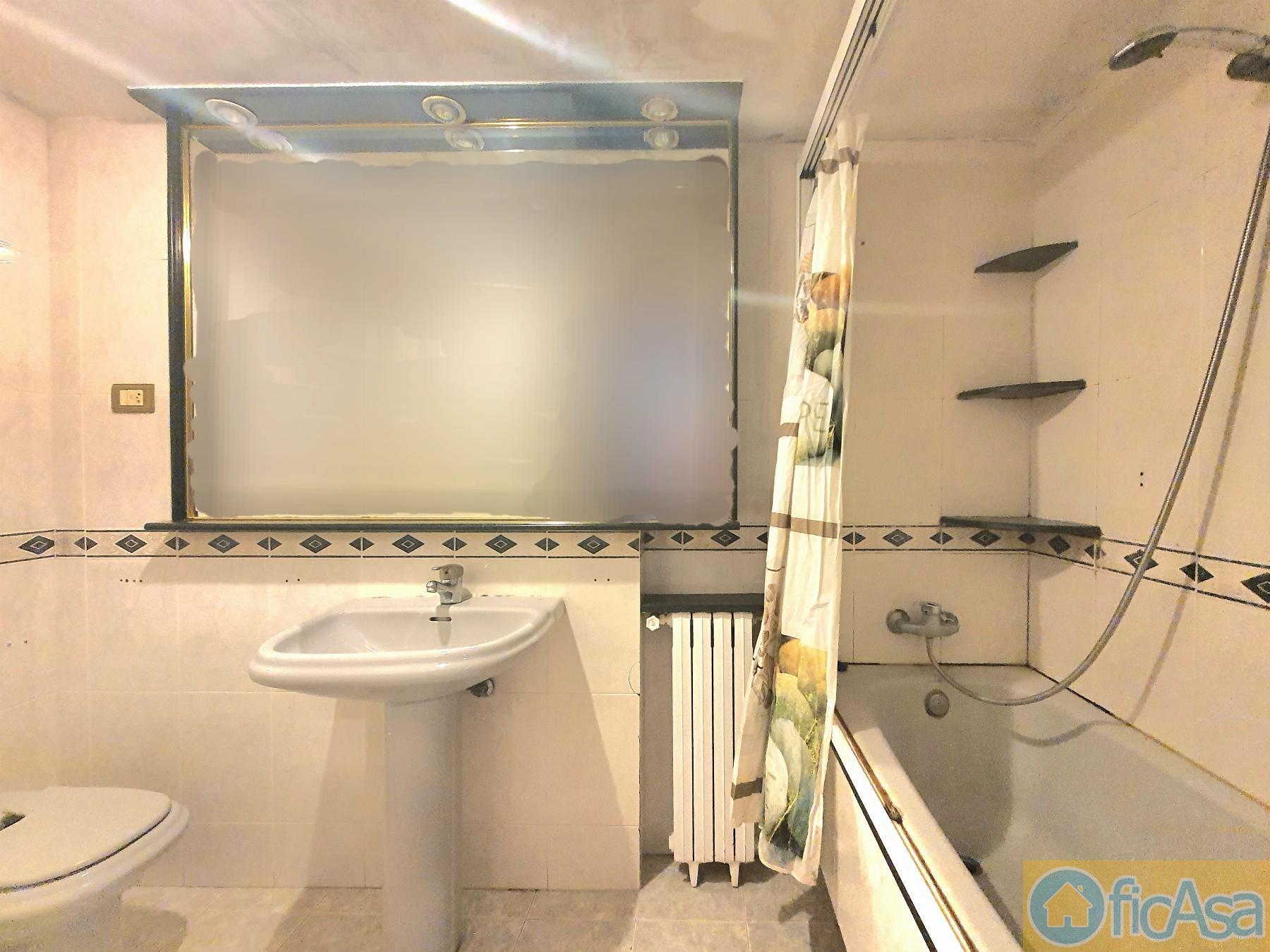 For sale of flat in Castellón