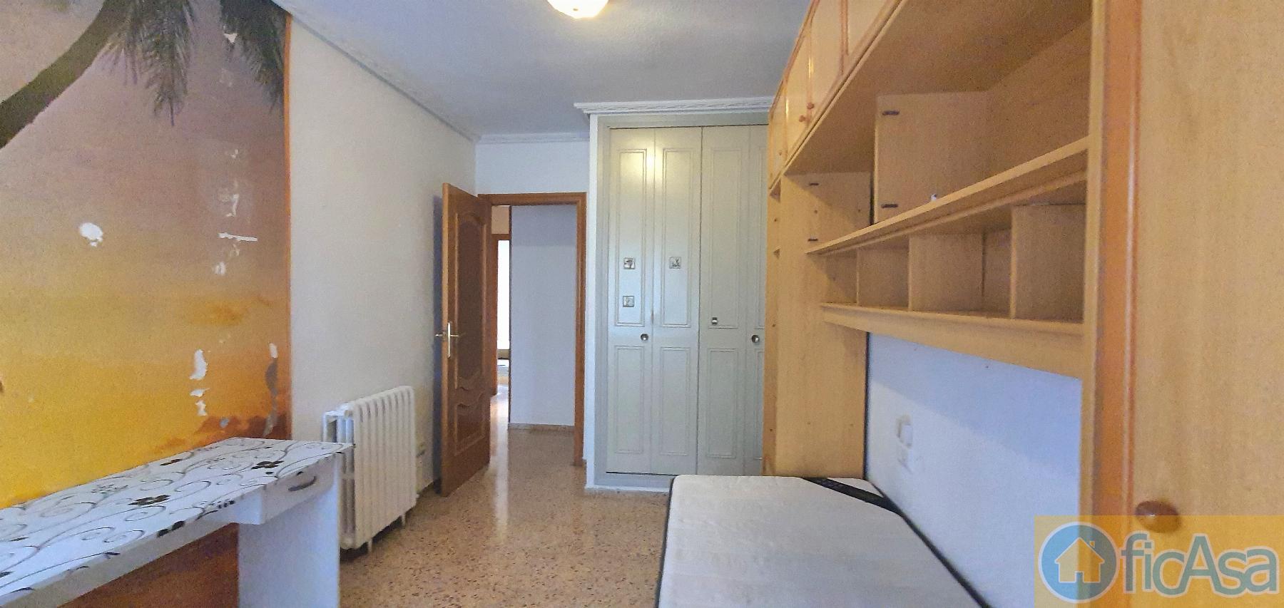 For sale of flat in Castellón