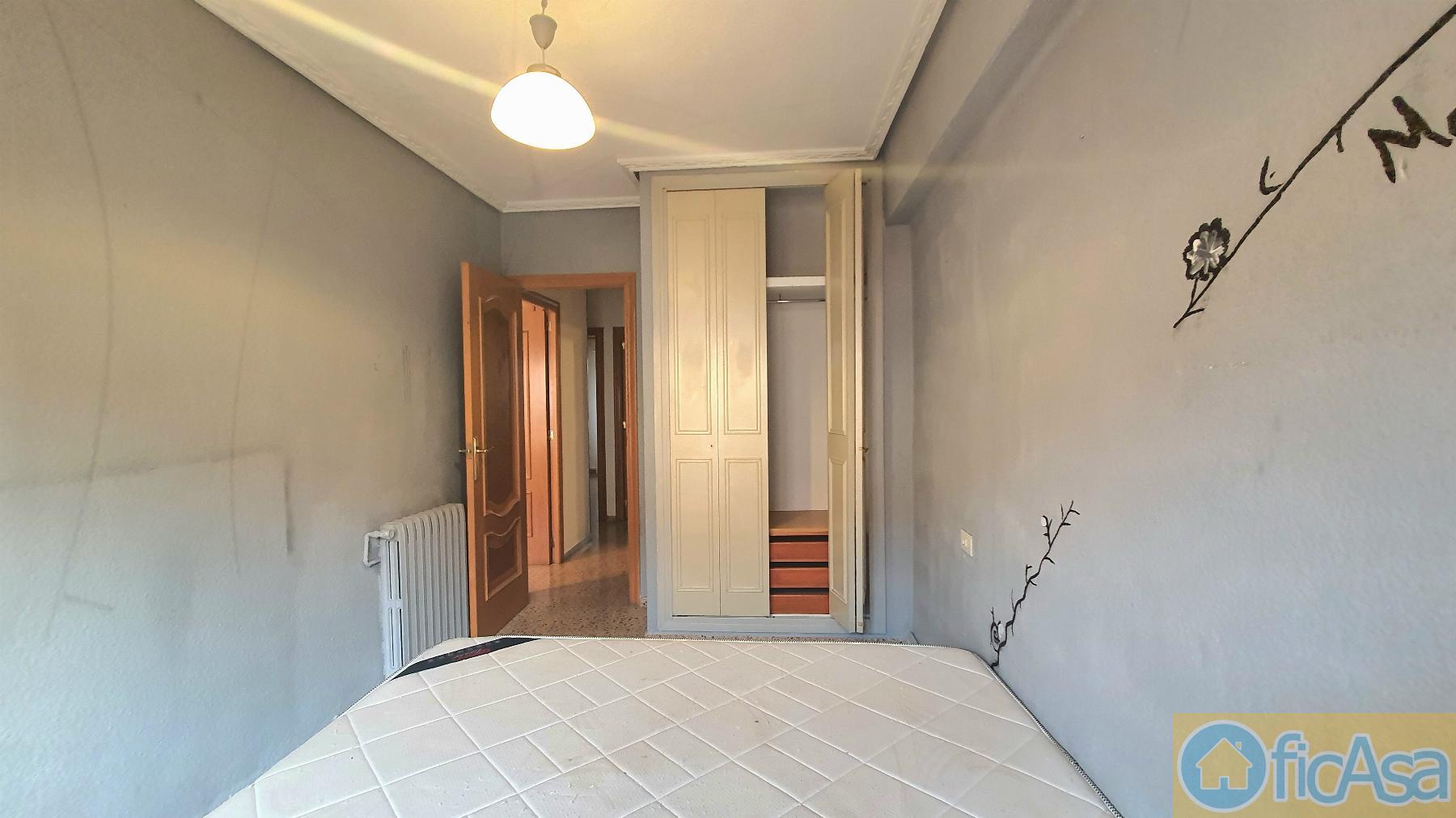 For sale of flat in Castellón