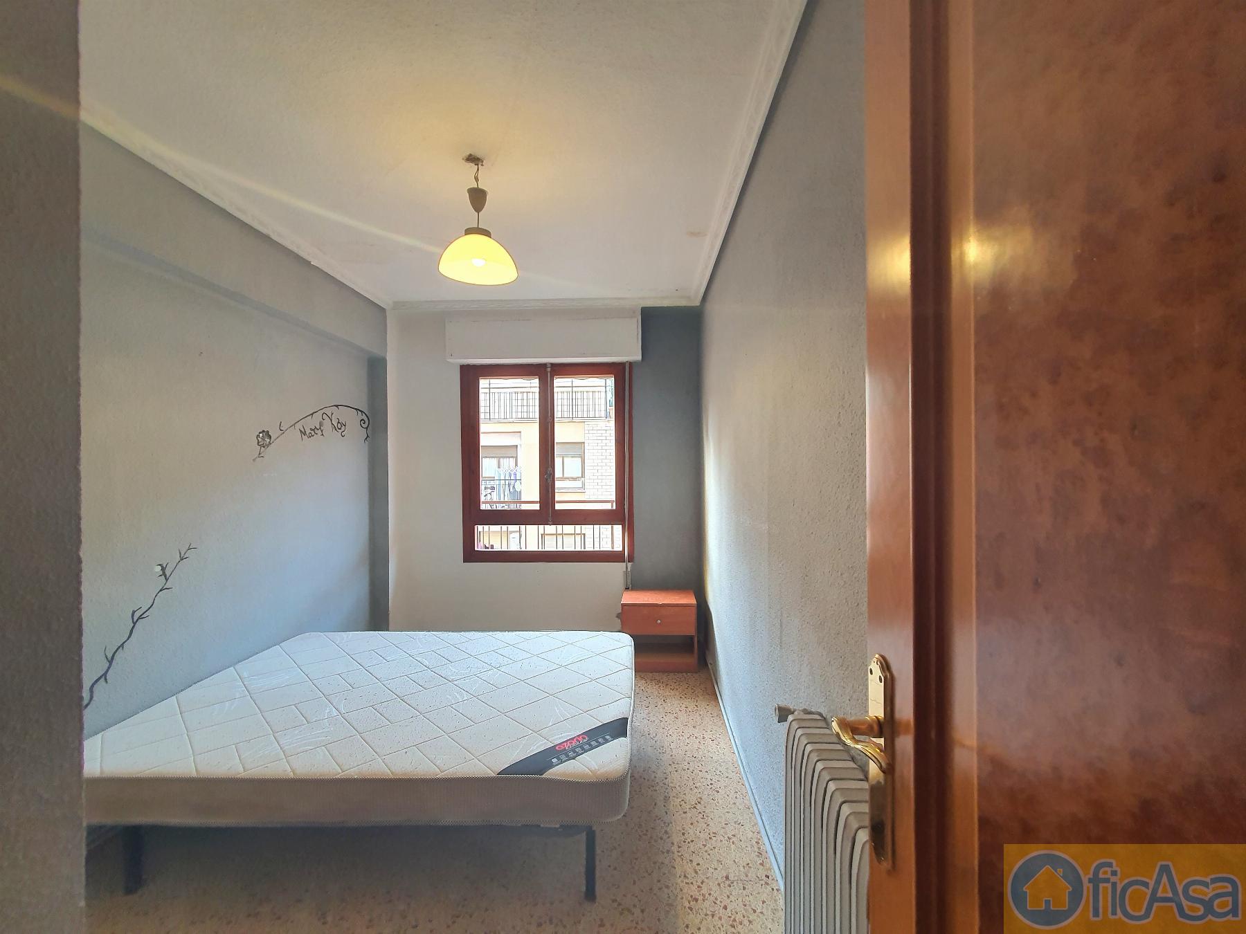 For sale of flat in Castellón