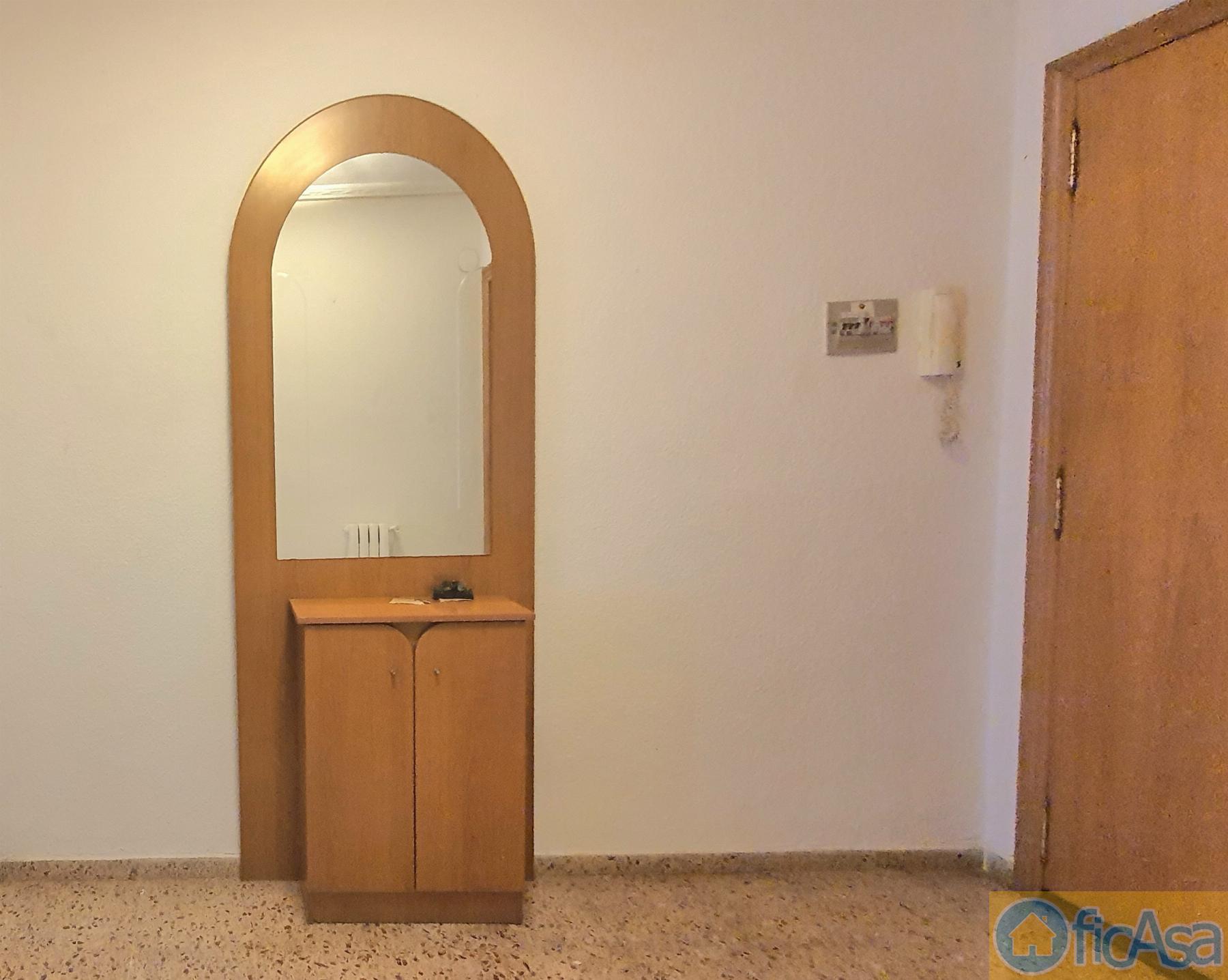 For sale of flat in Castellón