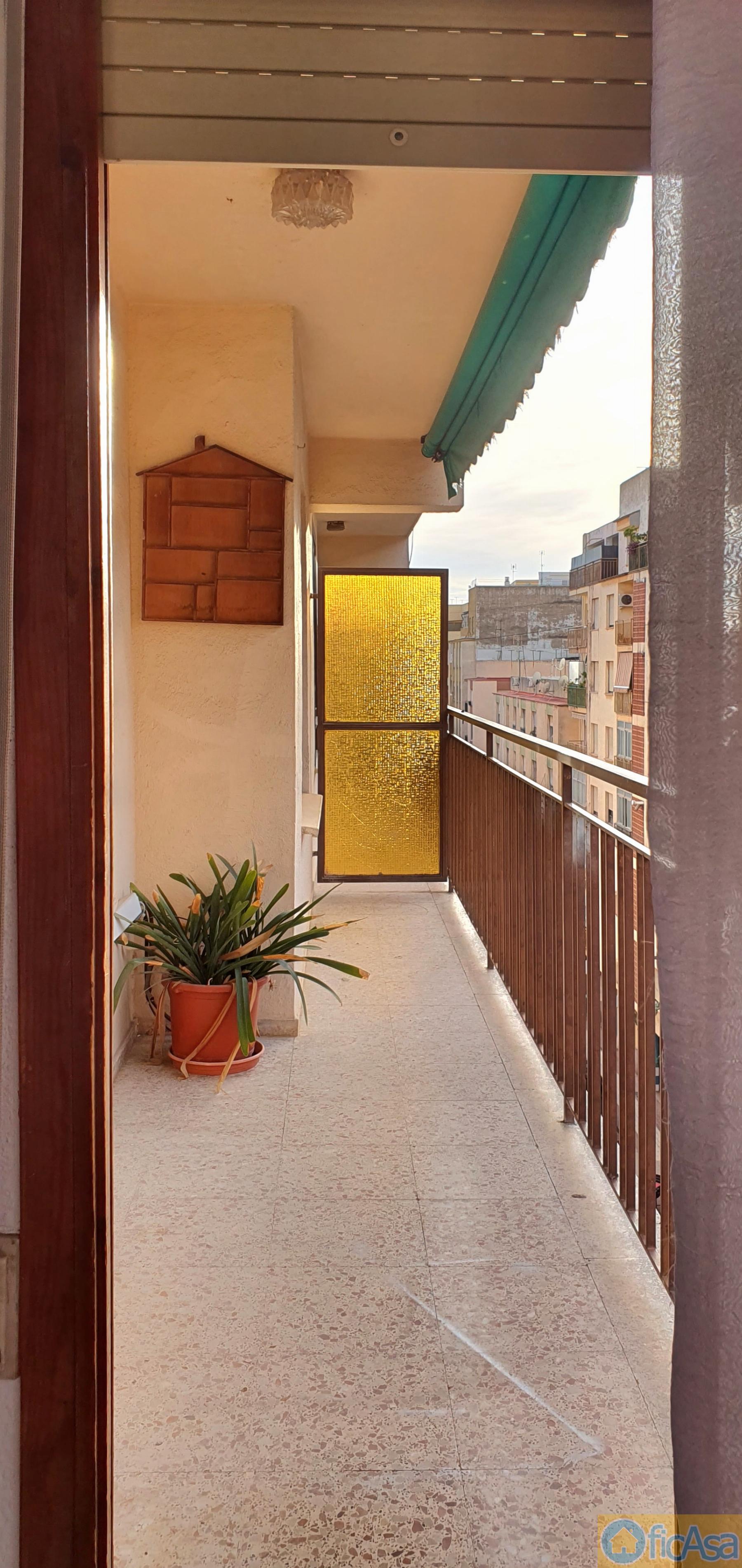 For sale of flat in Castellón