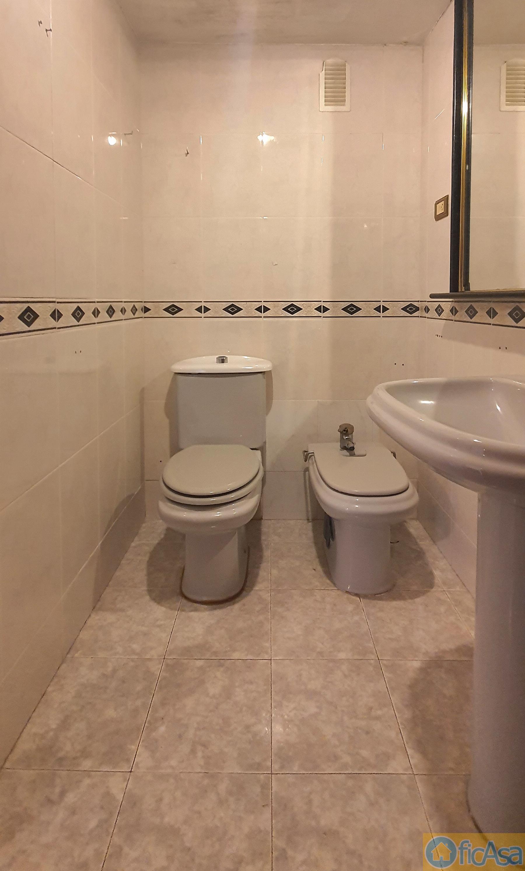 For sale of flat in Castellón