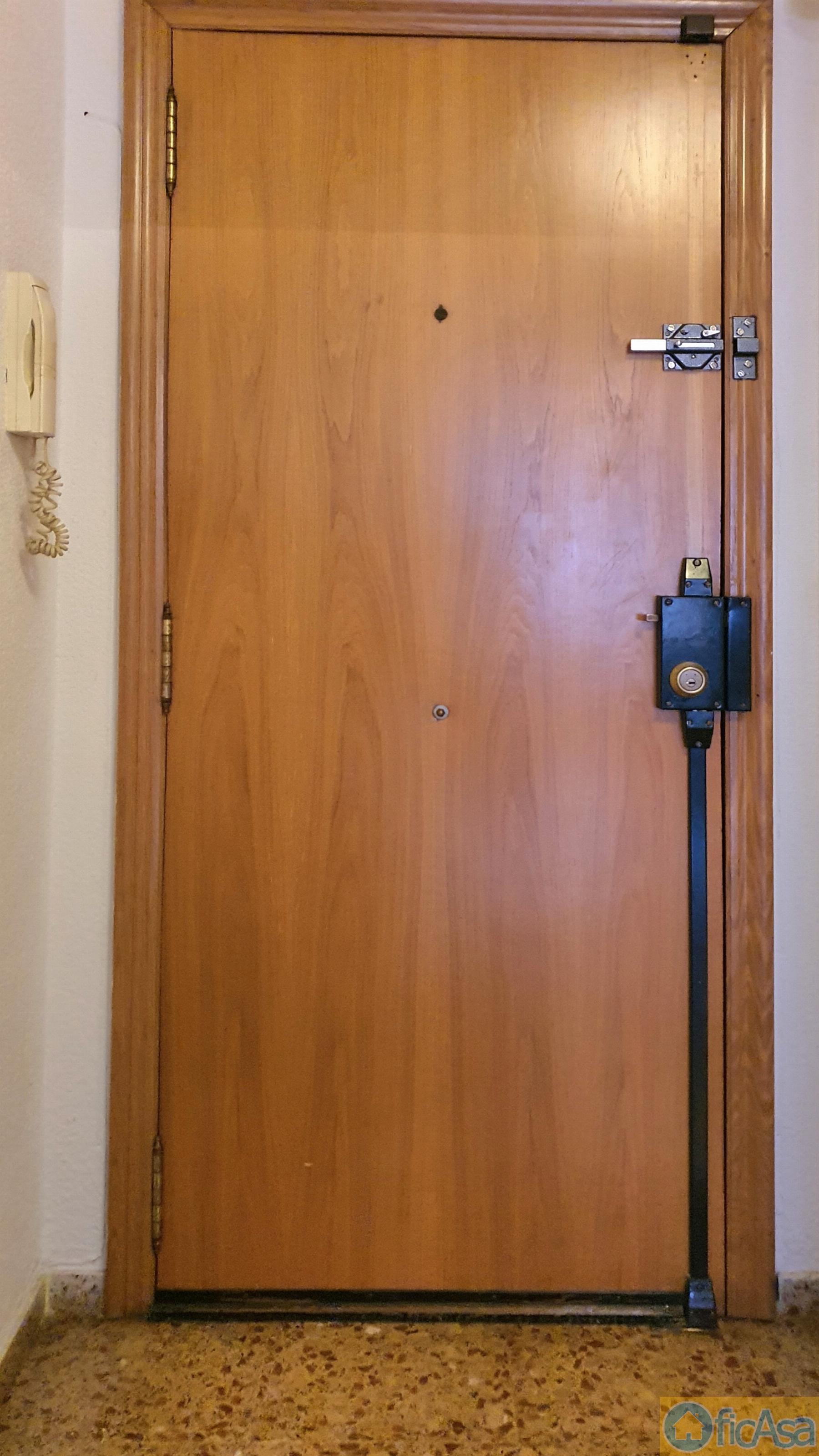 For sale of flat in Castellón