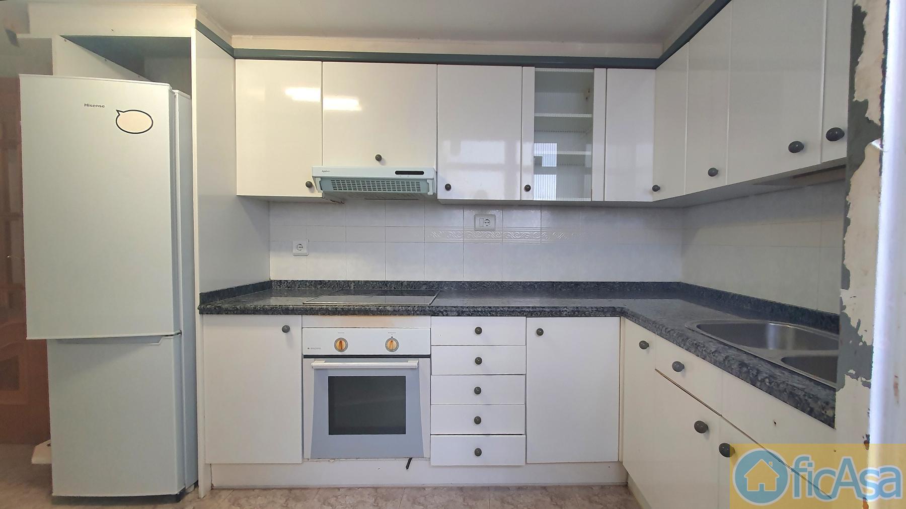 For sale of flat in Castellón