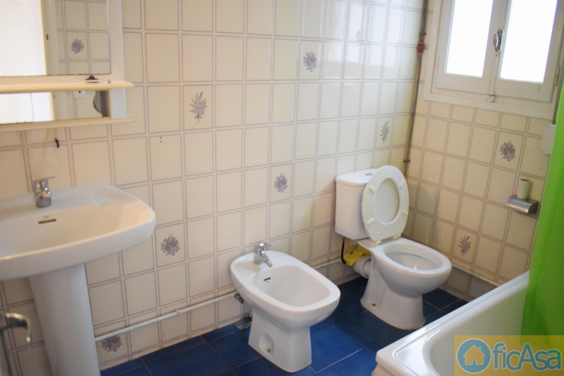 For sale of flat in Castellón