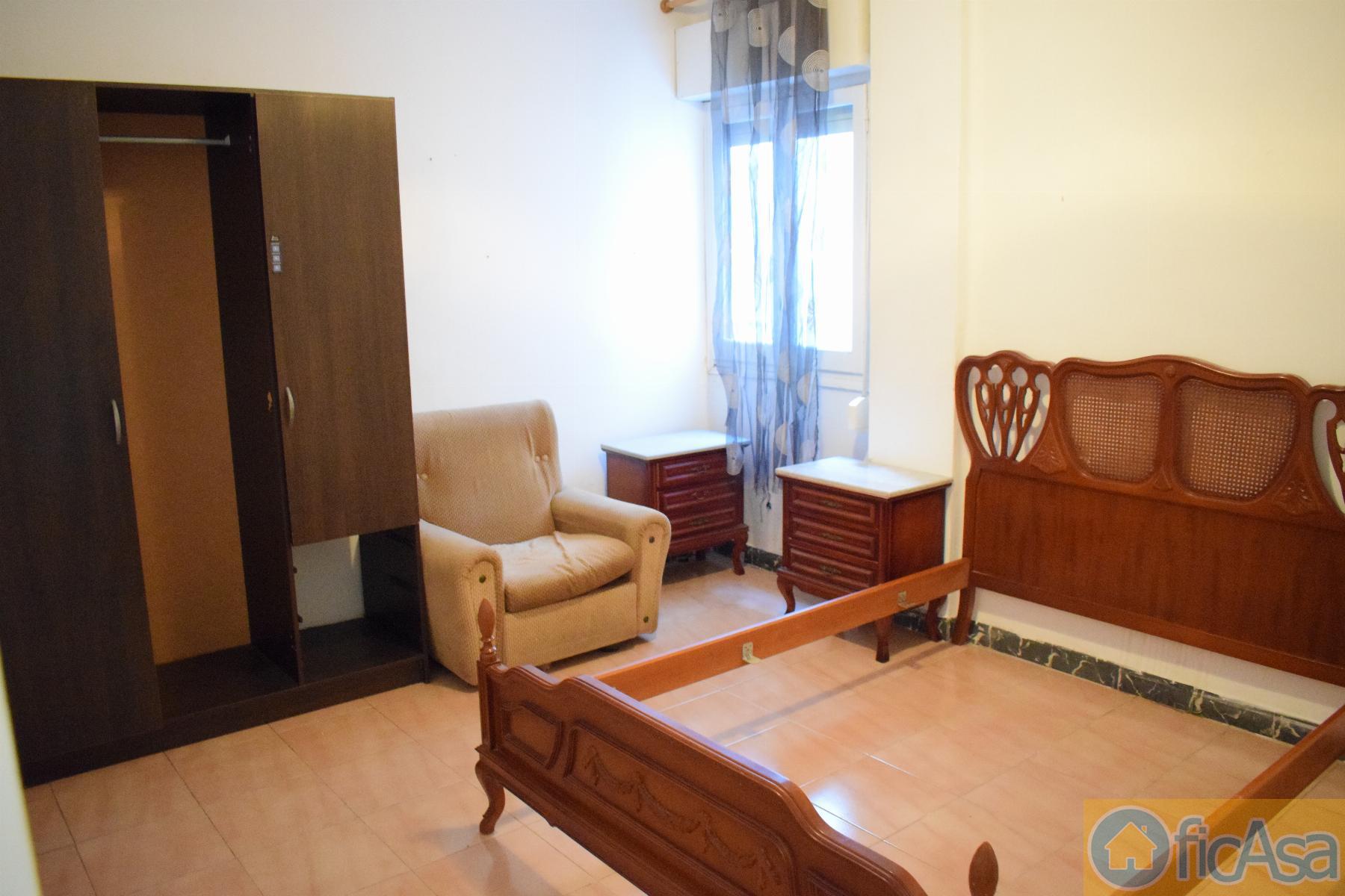 For sale of flat in Castellón