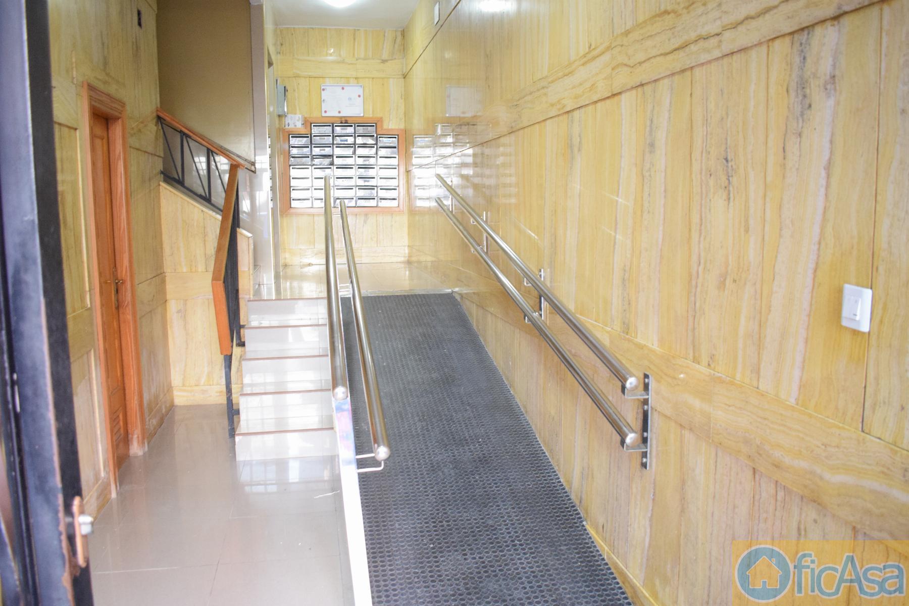 For sale of flat in Castellón