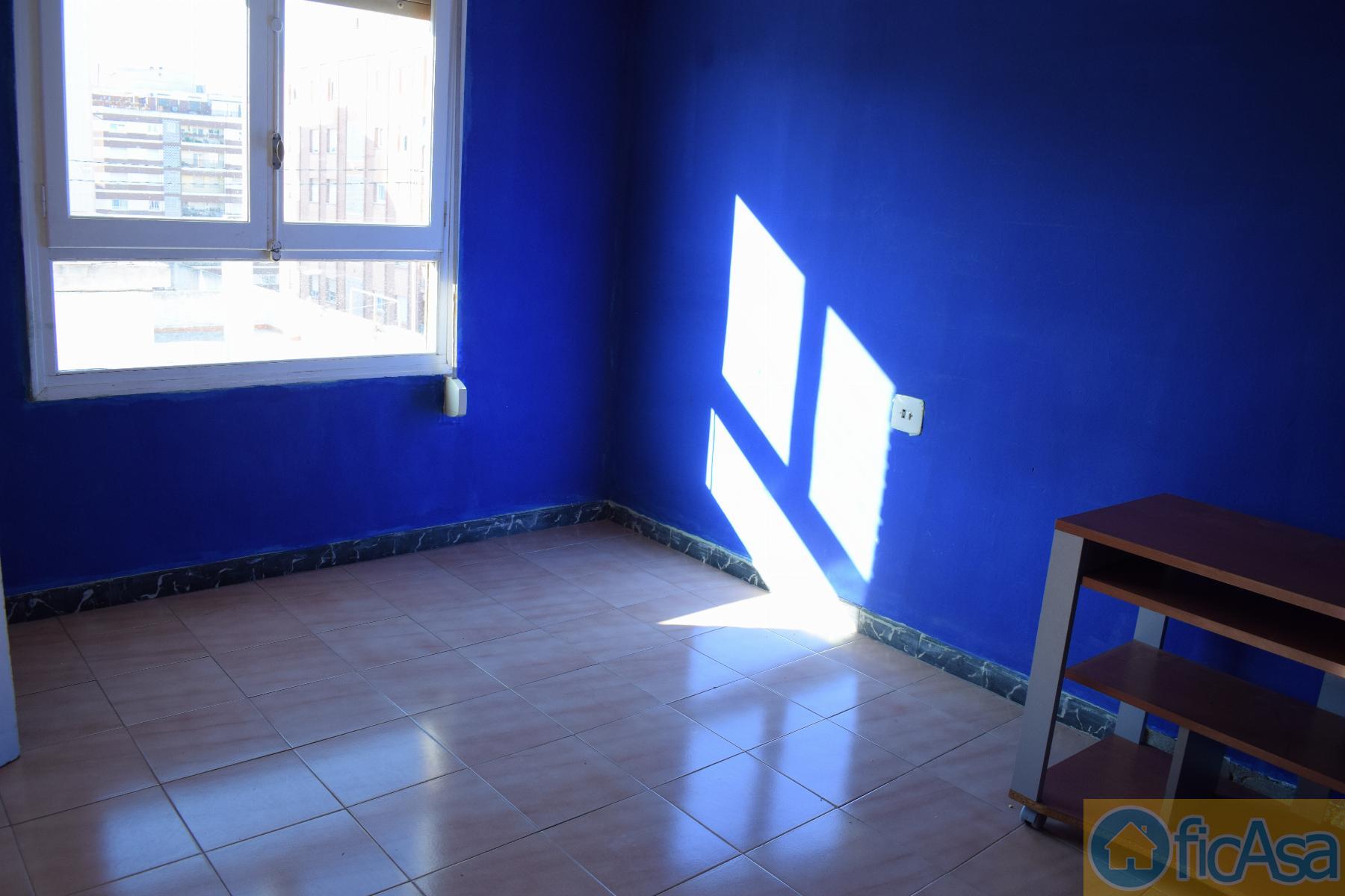 For sale of flat in Castellón