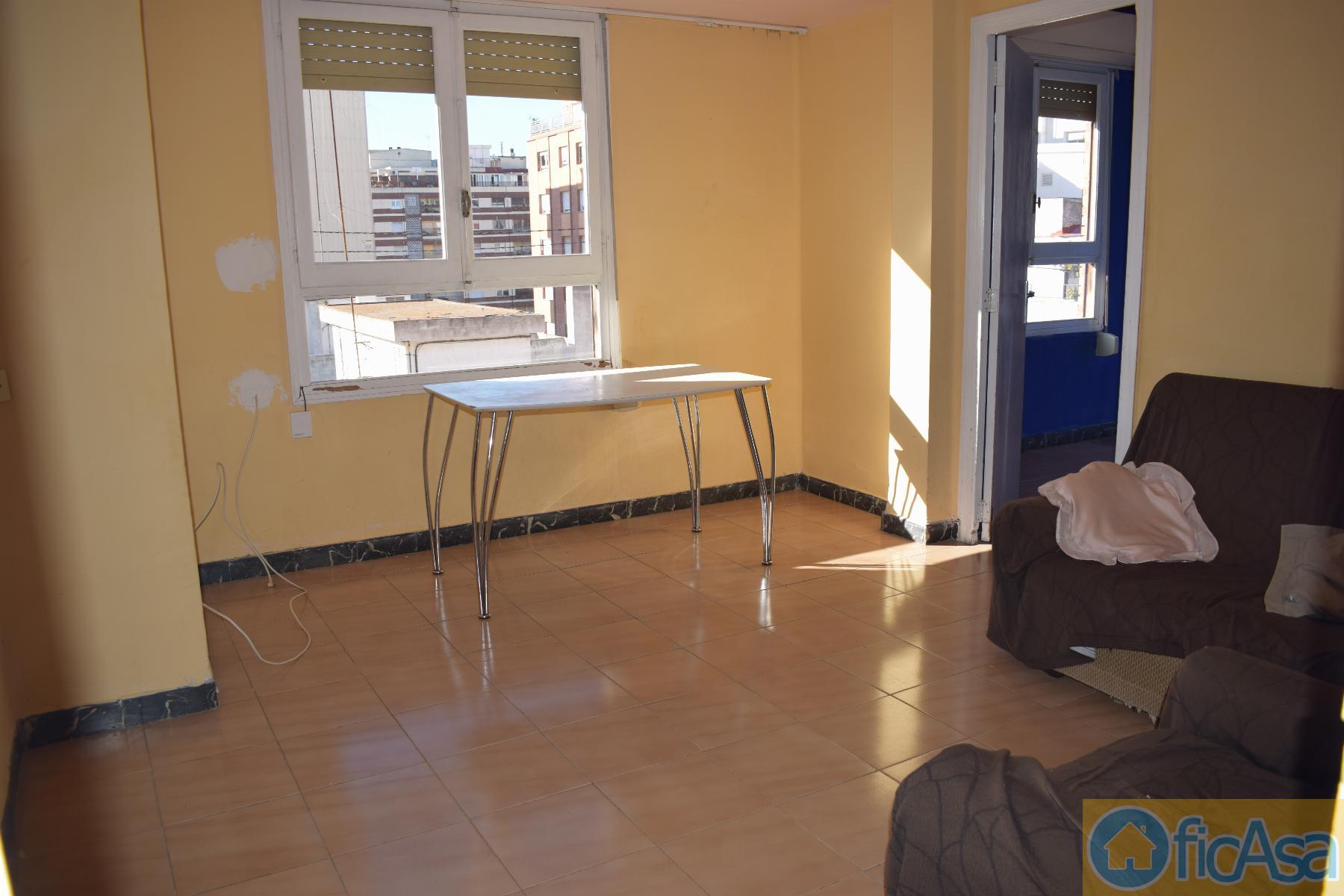 For sale of flat in Castellón