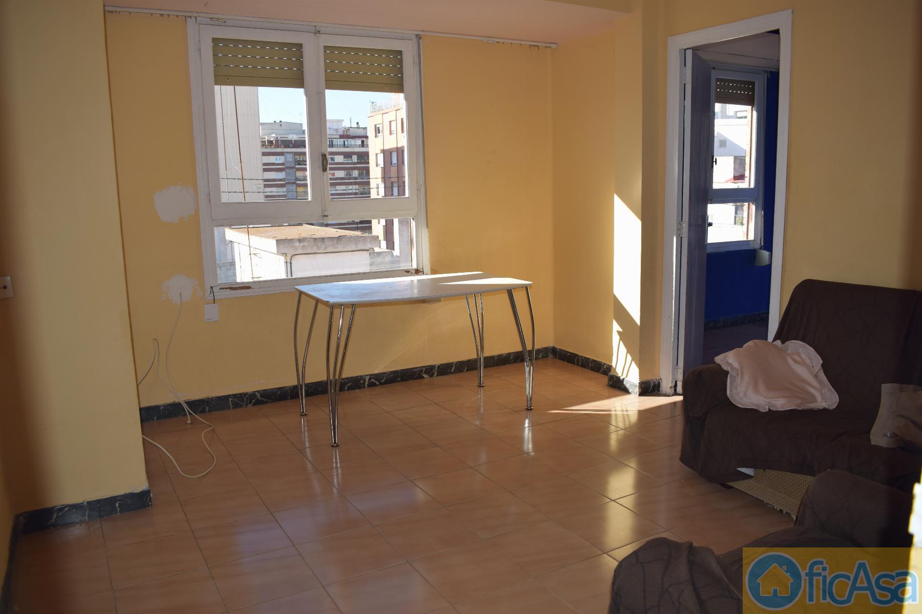 For sale of flat in Castellón