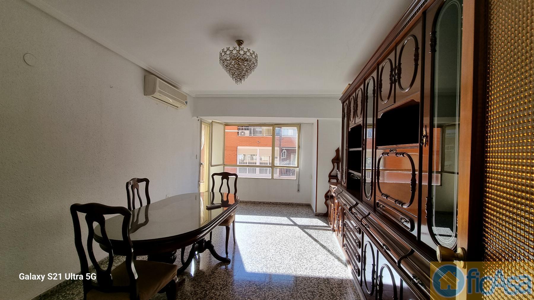 For sale of flat in Castellón