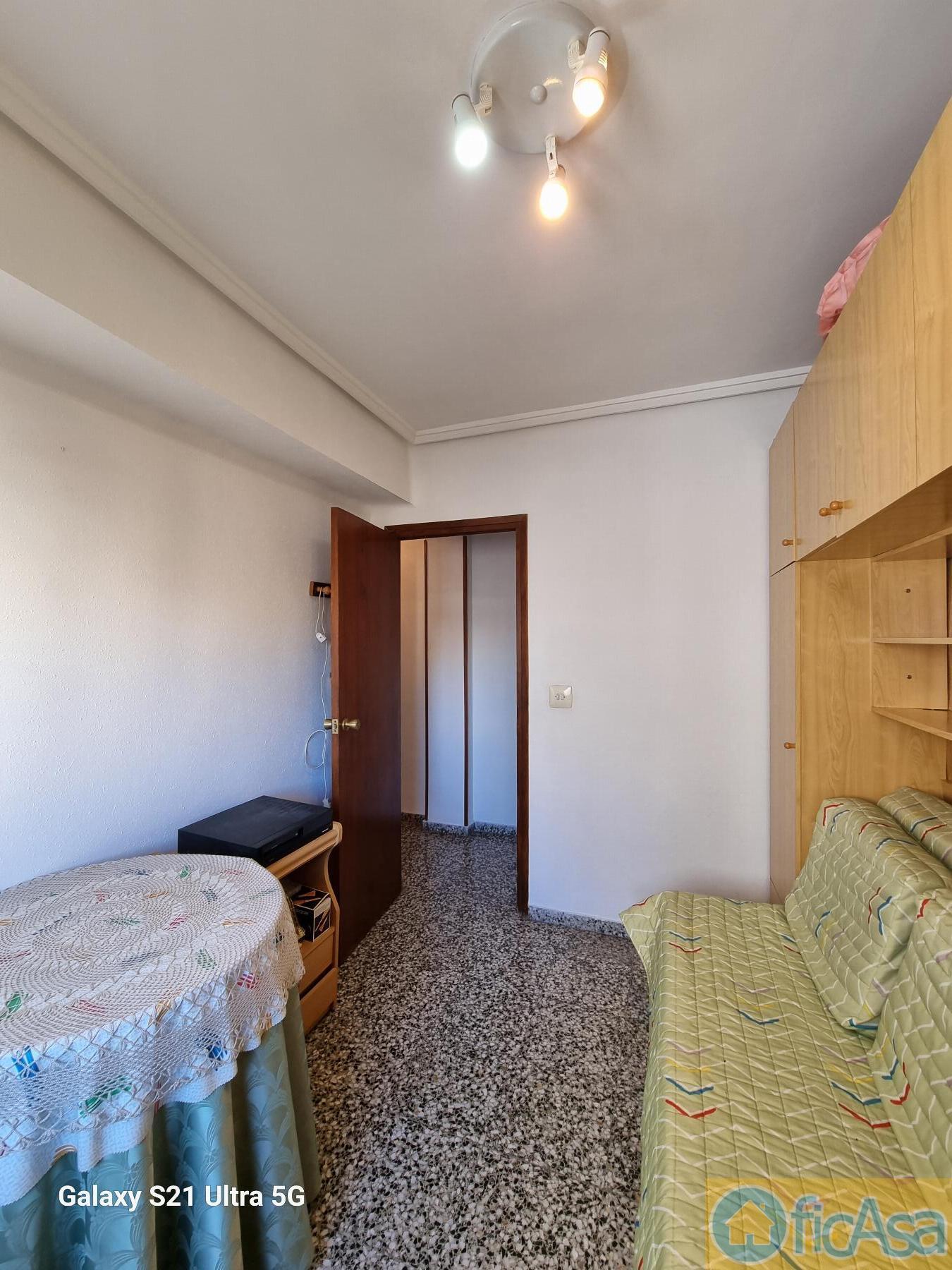 For sale of flat in Castellón