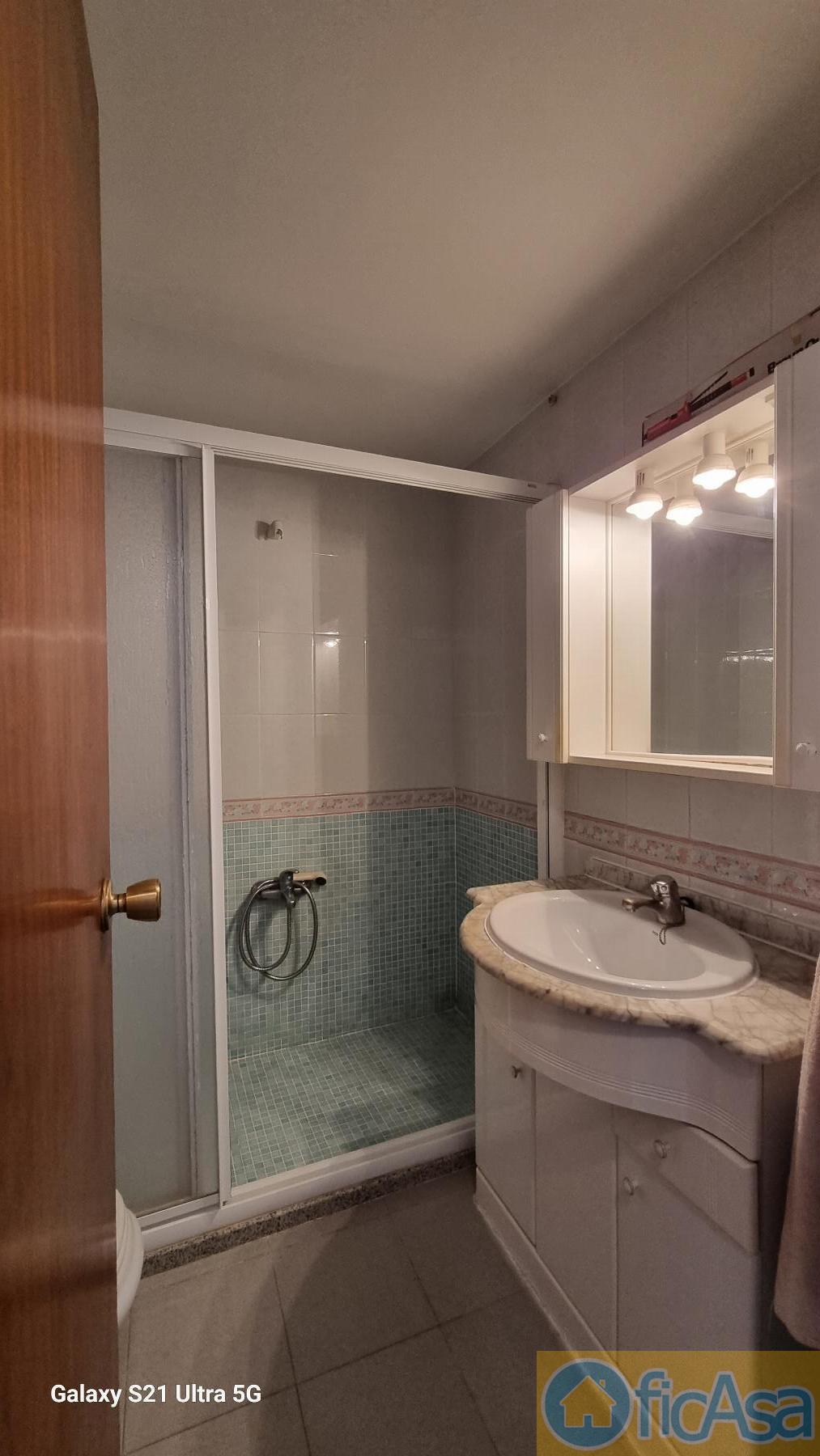 For sale of flat in Castellón