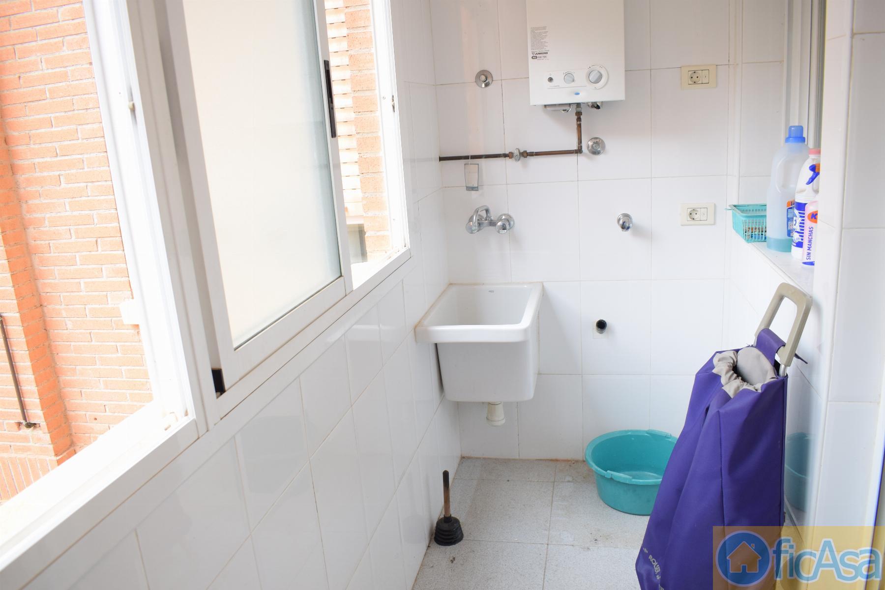 For sale of flat in Castellón