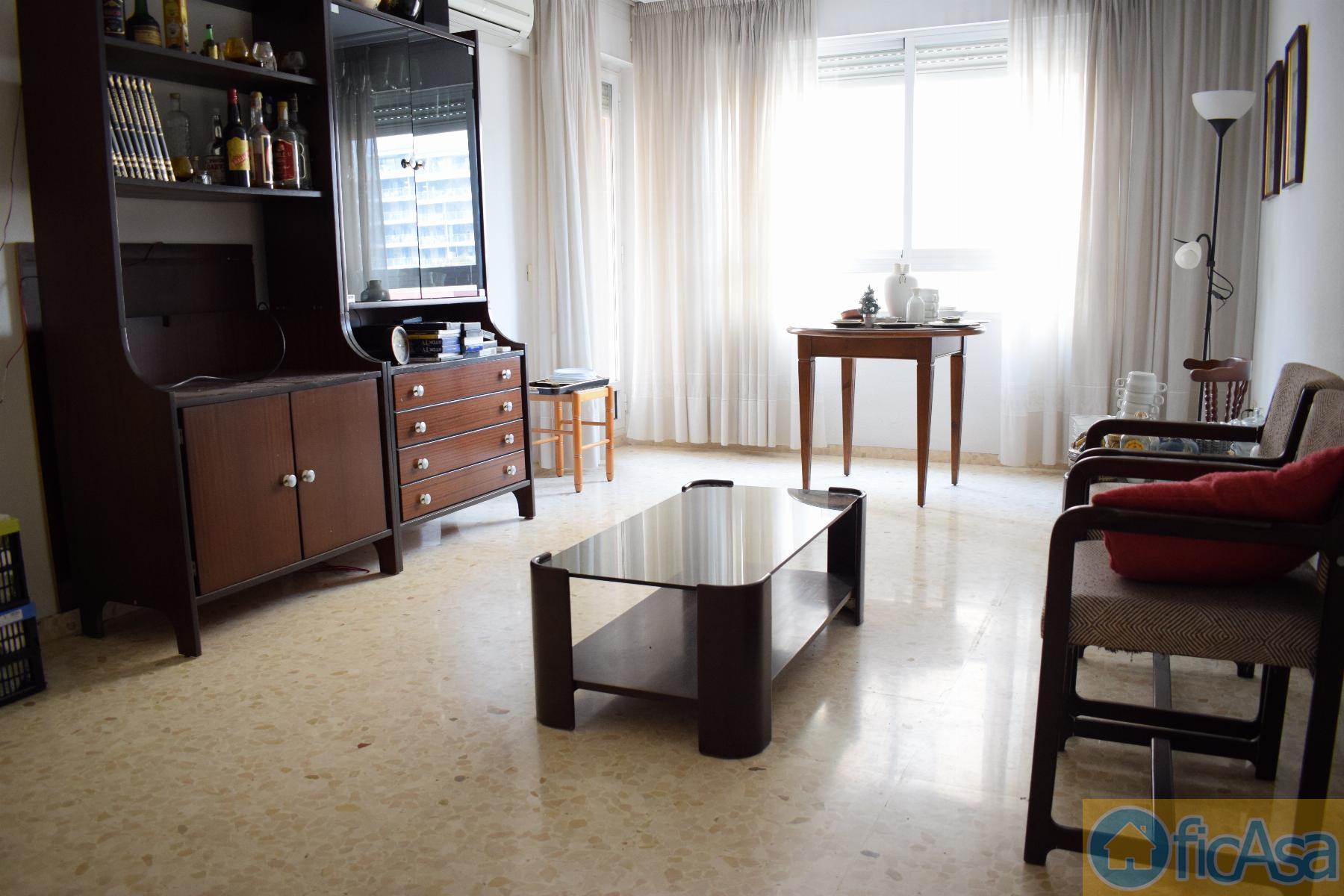 For sale of flat in Castellón