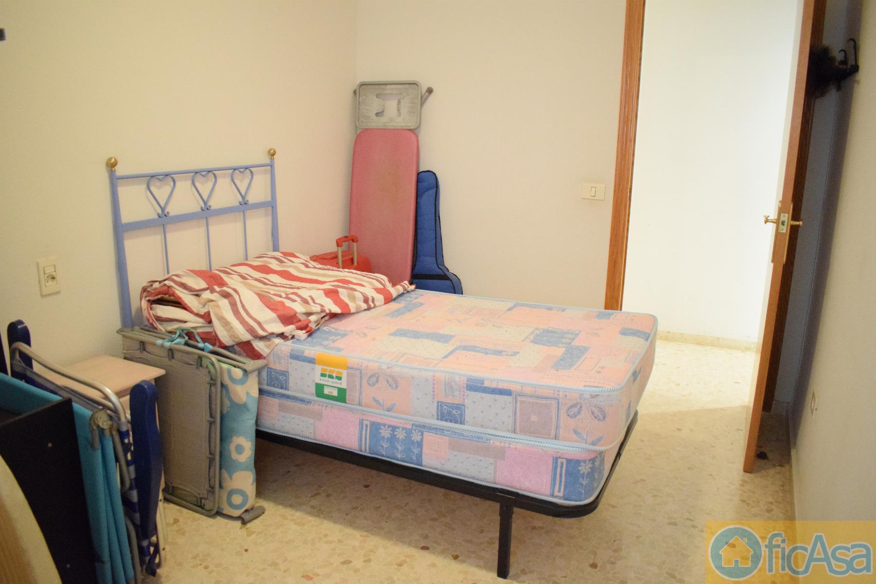 For sale of flat in Castellón