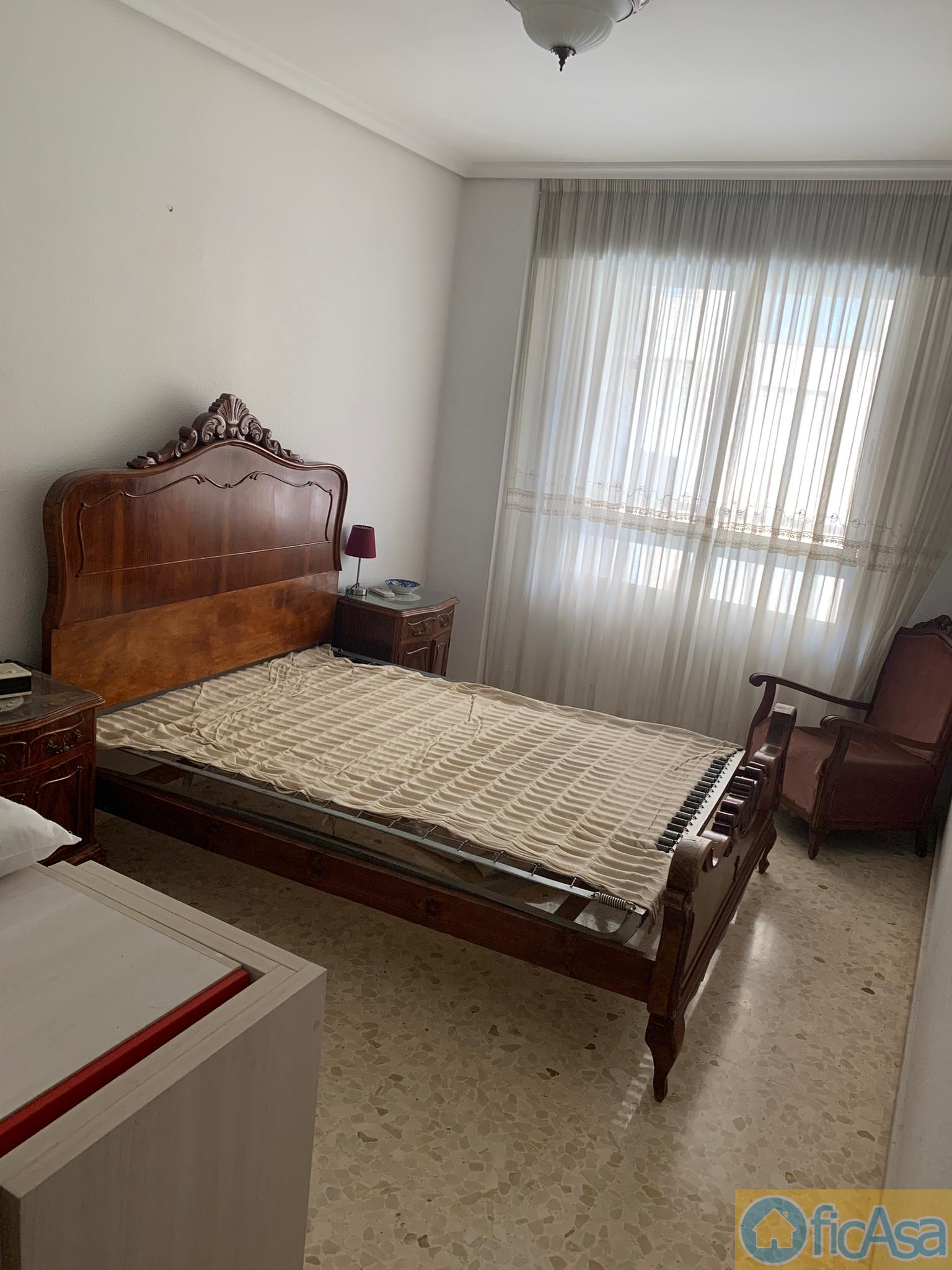 For sale of flat in Castellón