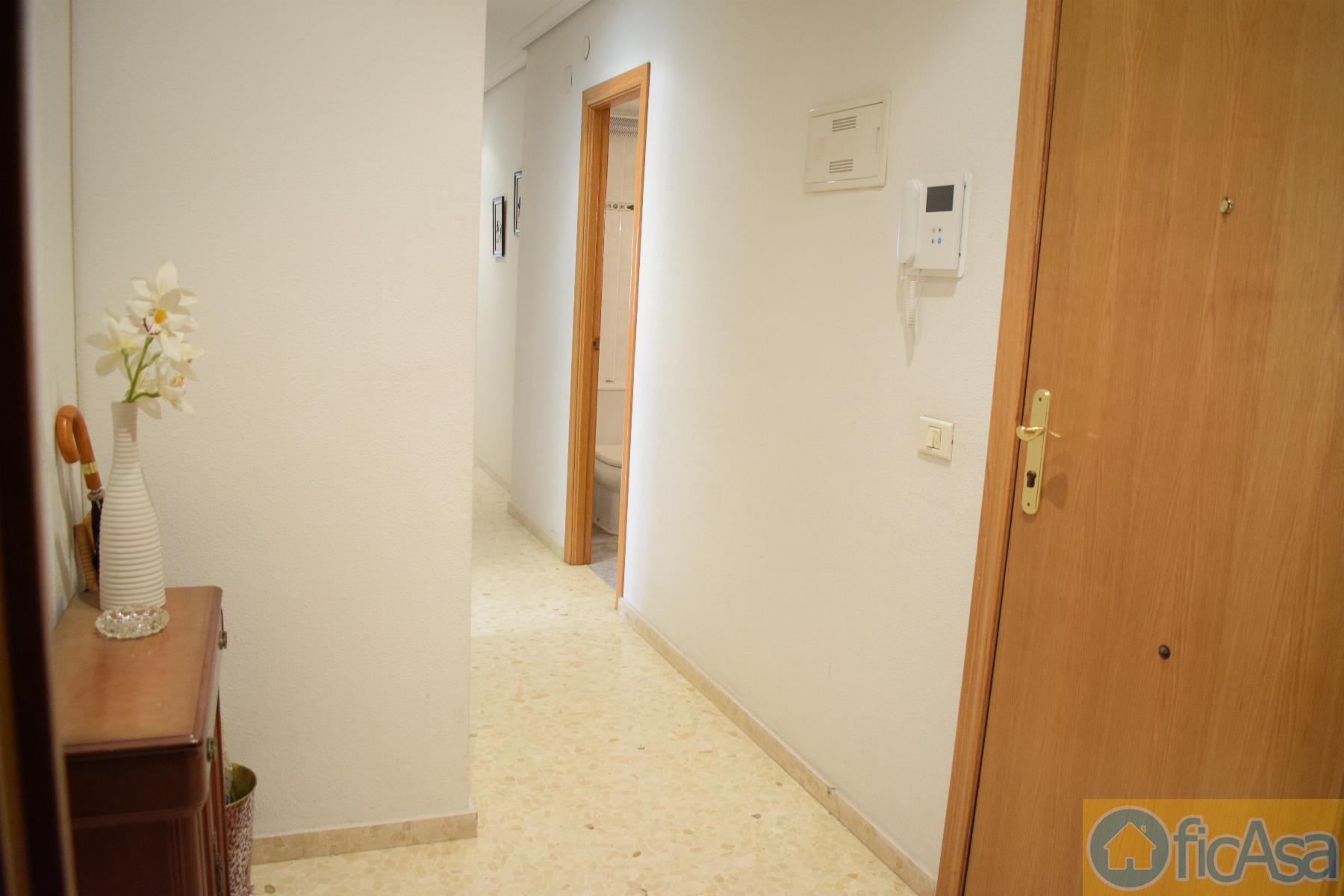 For sale of flat in Castellón