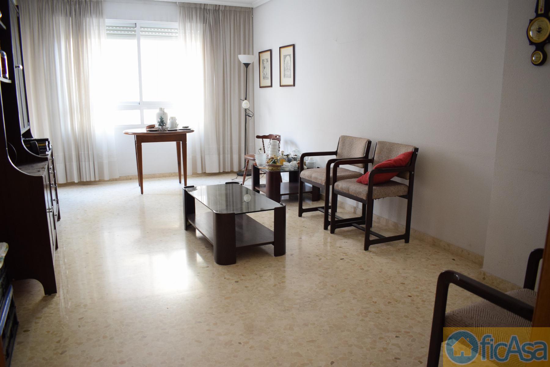 For sale of flat in Castellón