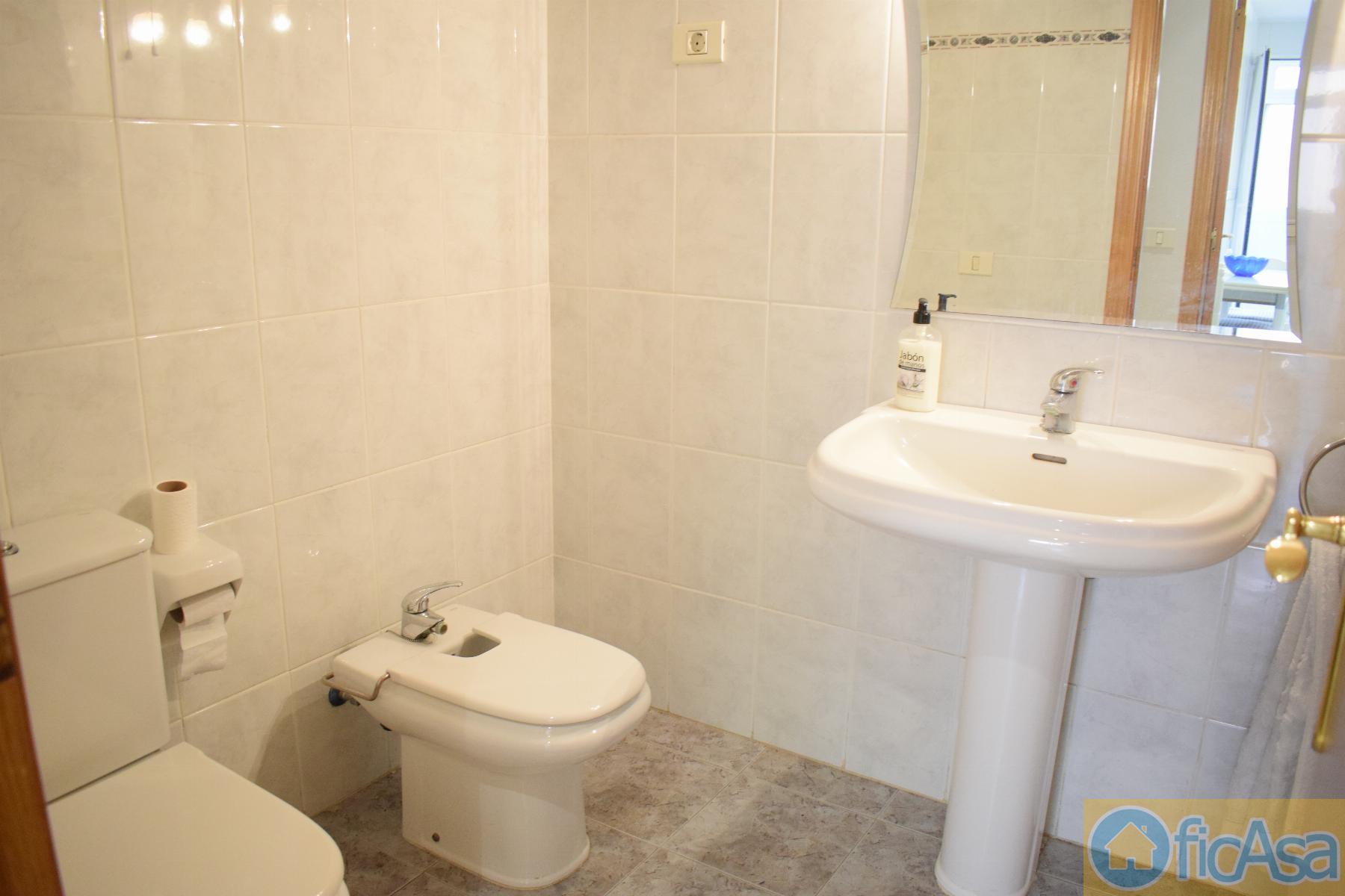 For sale of flat in Castellón