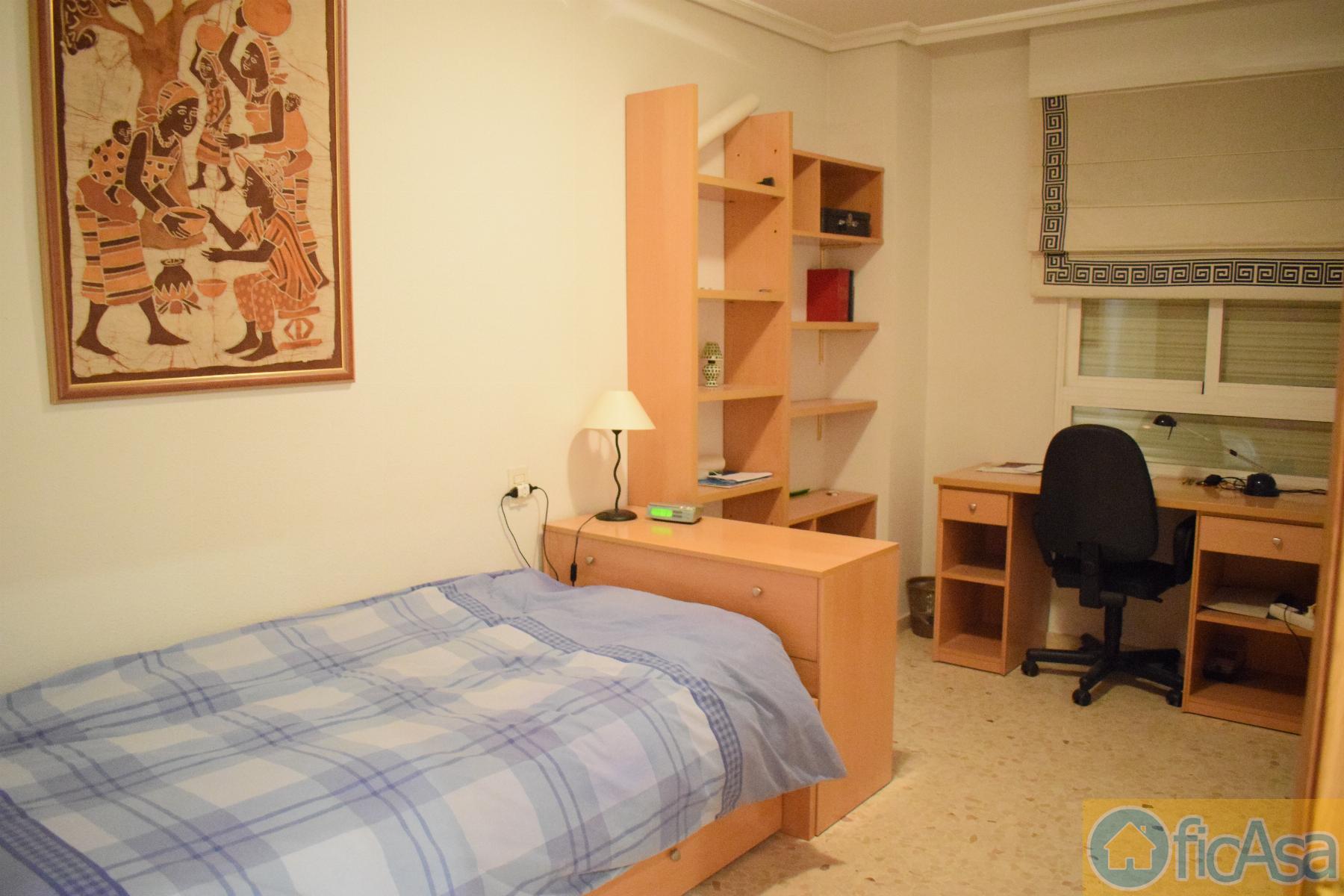 For sale of flat in Castellón
