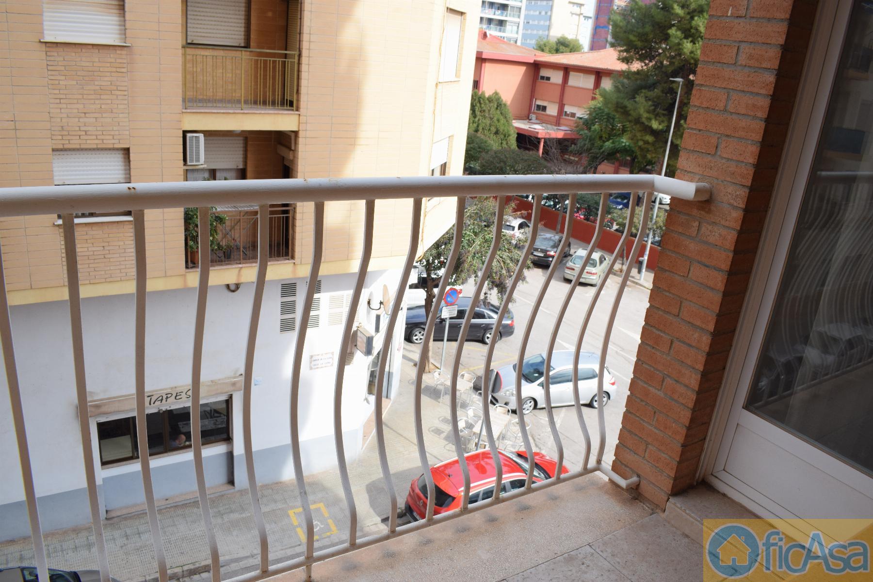 For sale of flat in Castellón
