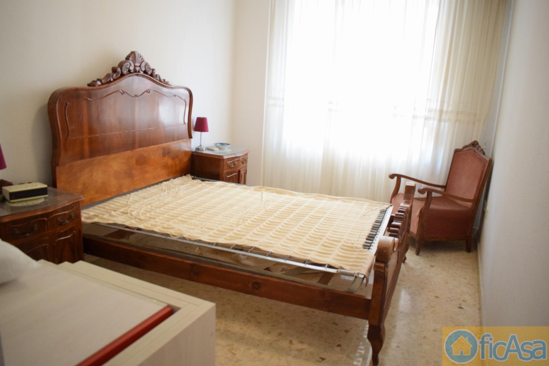For sale of flat in Castellón
