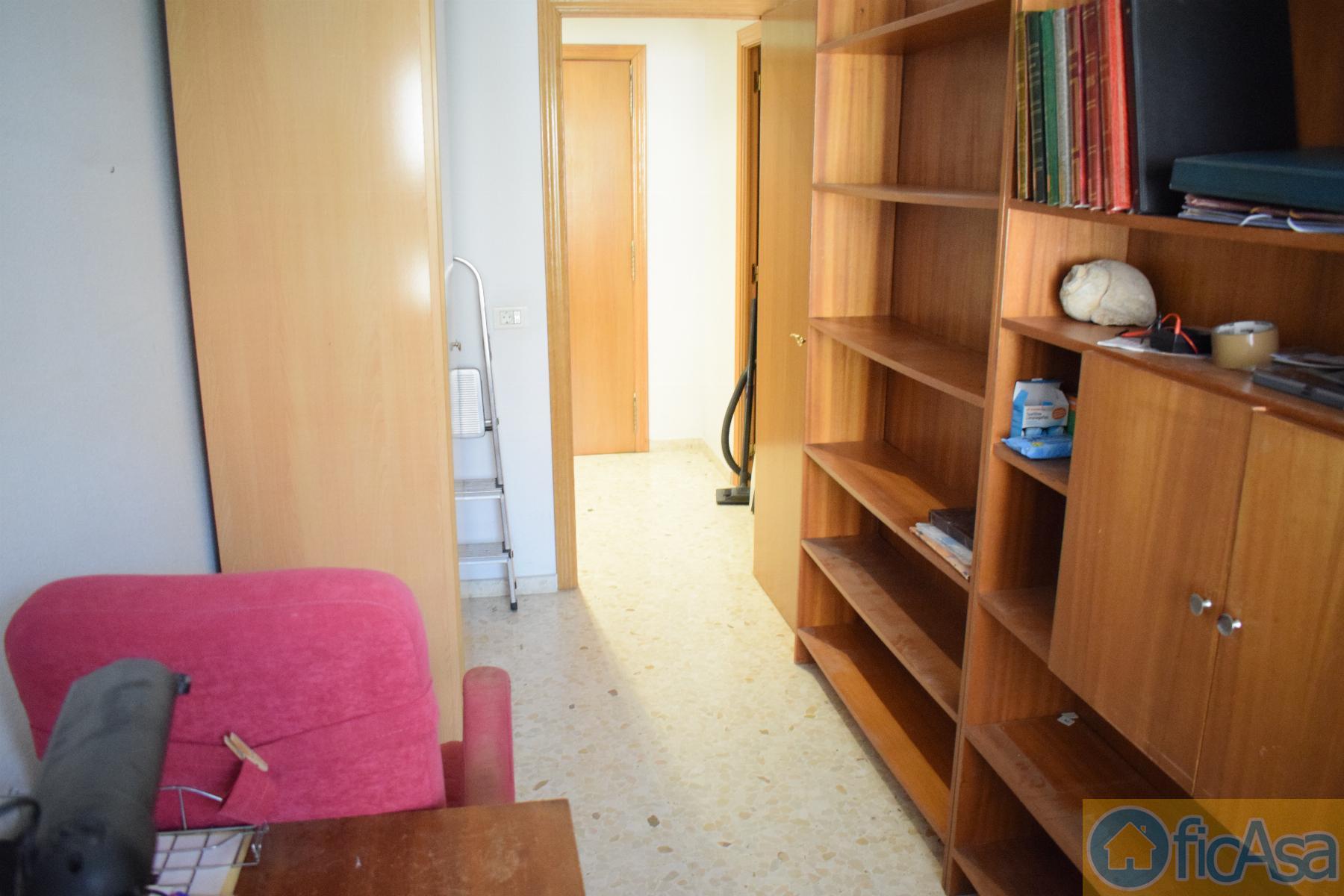 For sale of flat in Castellón