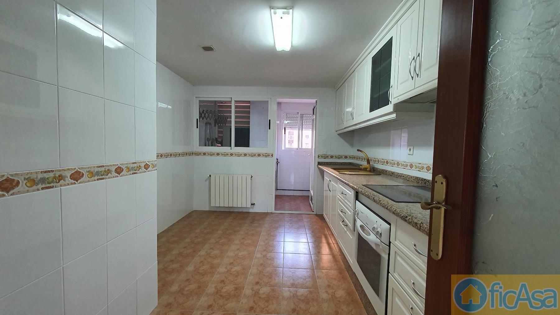 For sale of flat in Castellón
