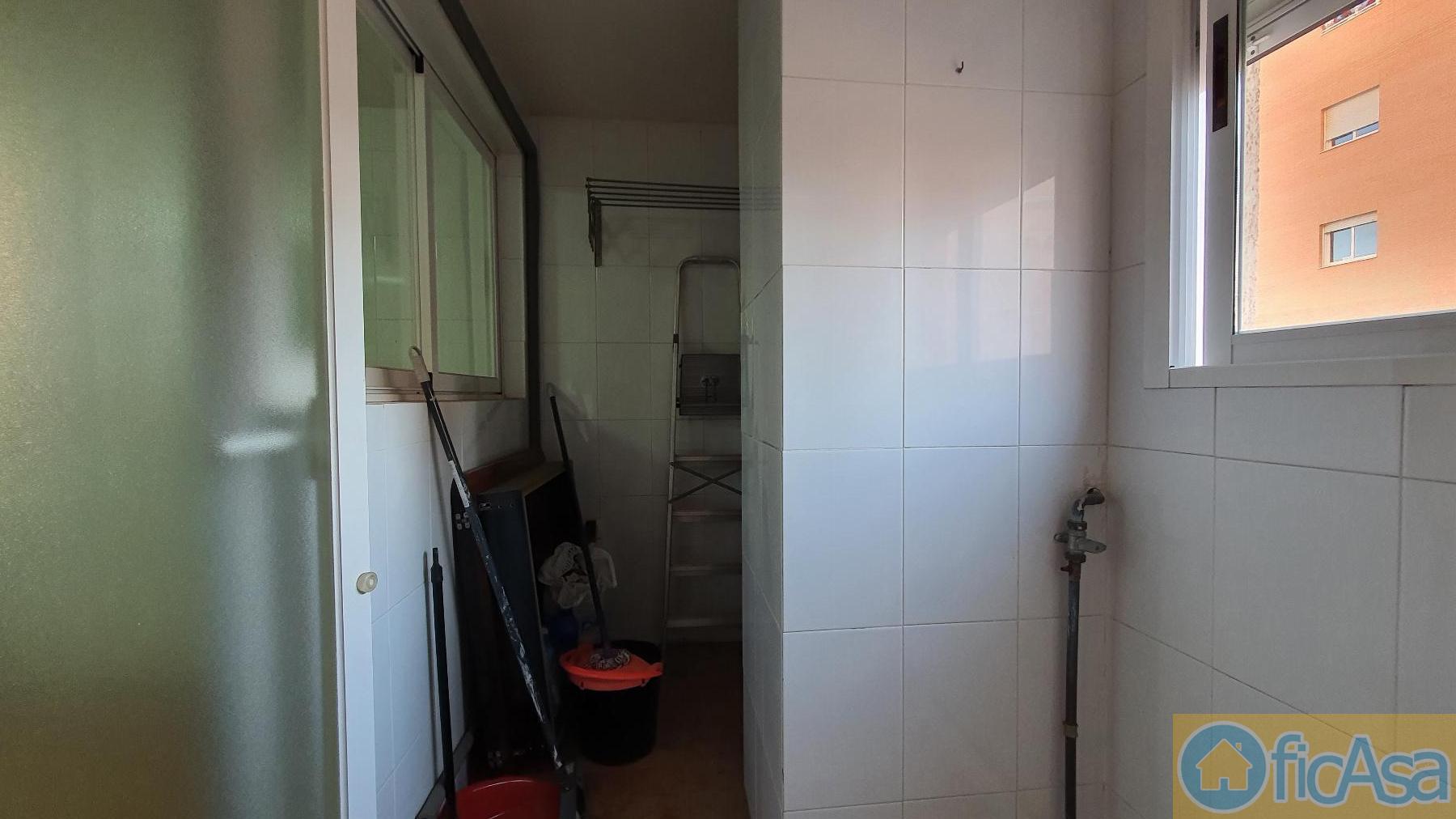 For sale of flat in Castellón