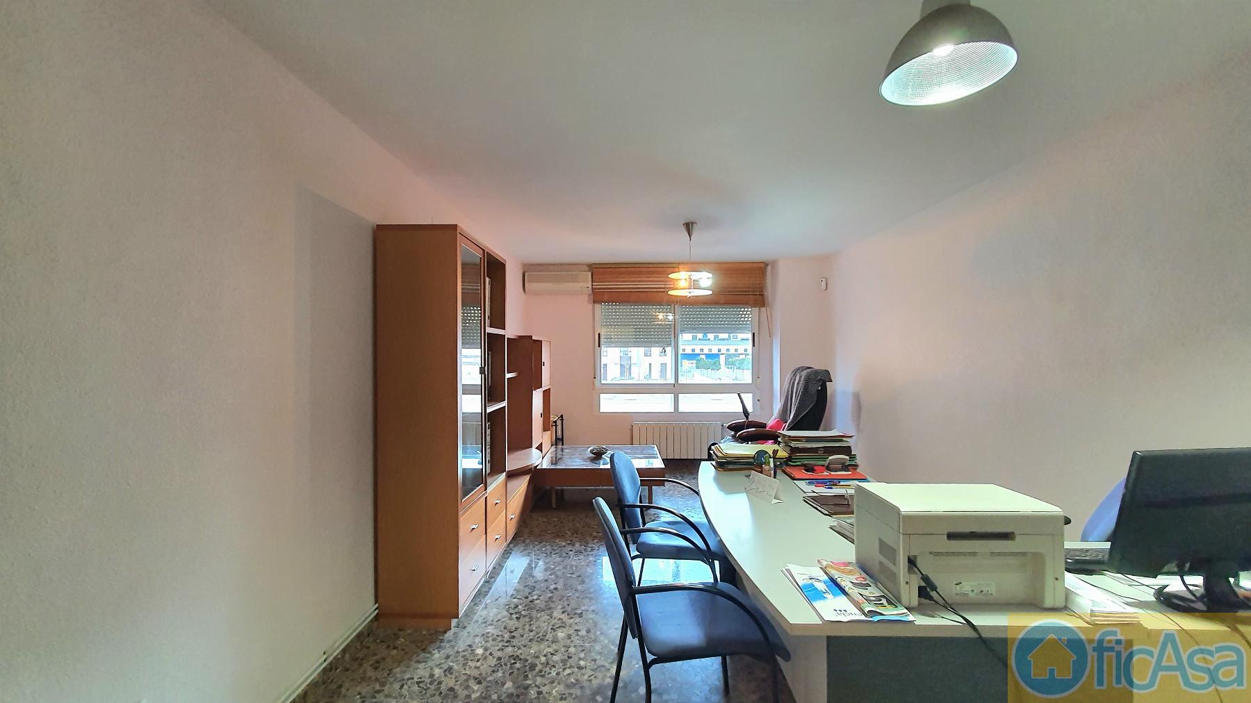 For sale of flat in Castellón