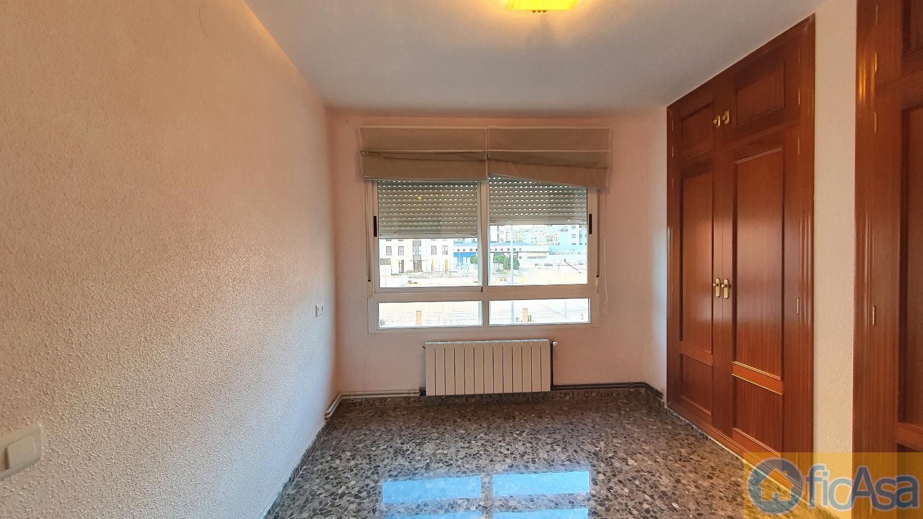 For sale of flat in Castellón