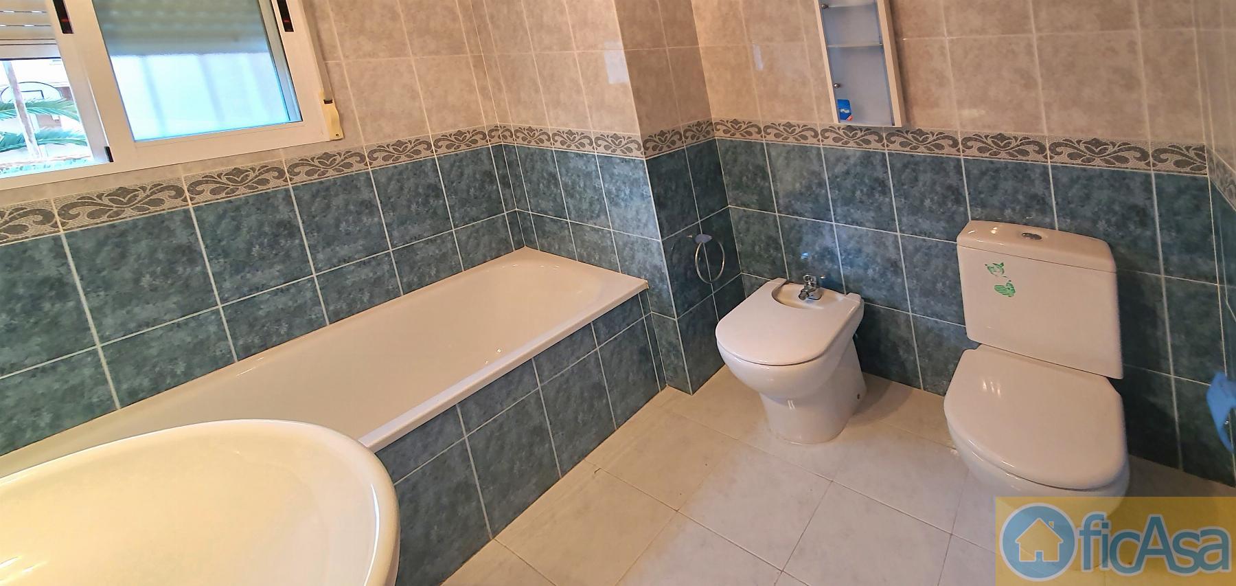 For sale of flat in Castellón